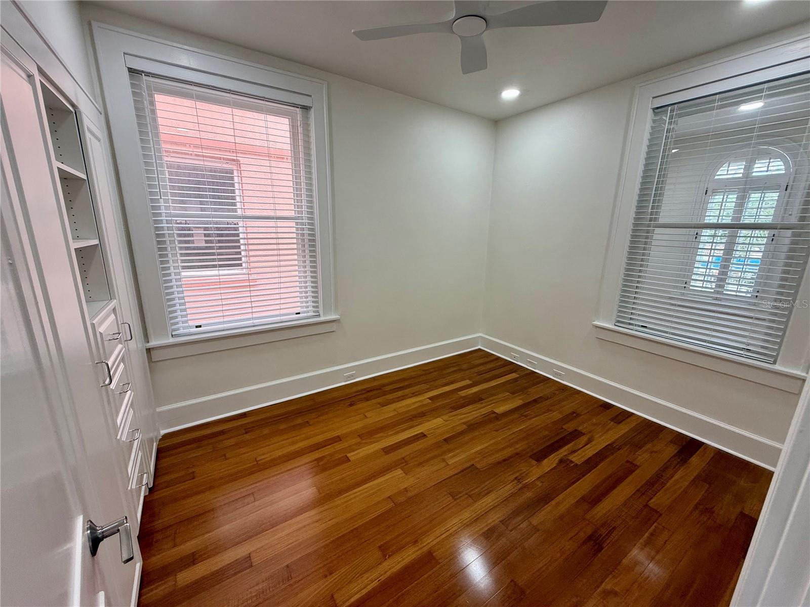 1221 N PALM AVE #204 — photo 16