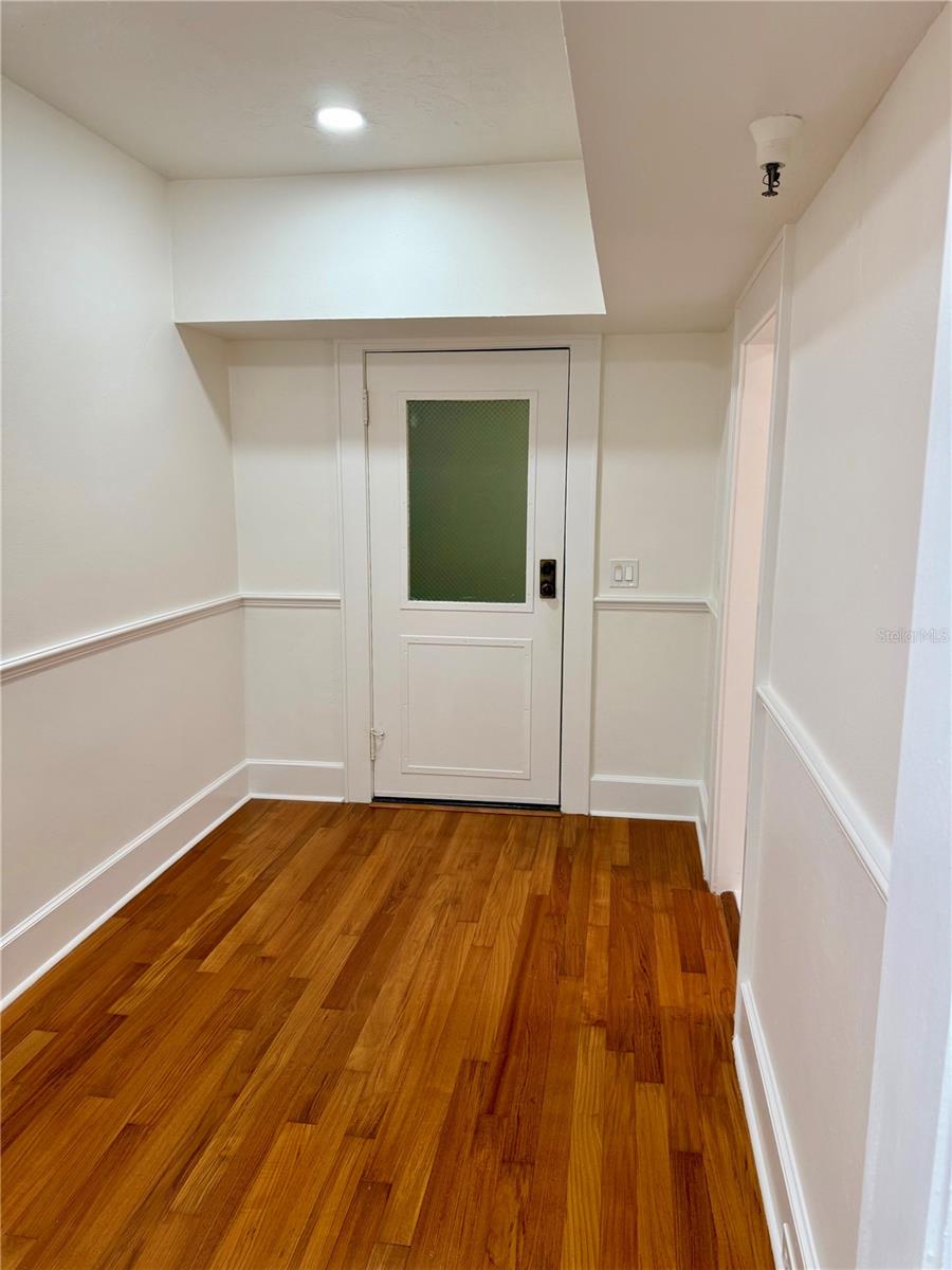 1221 N PALM AVE #204 — photo 6