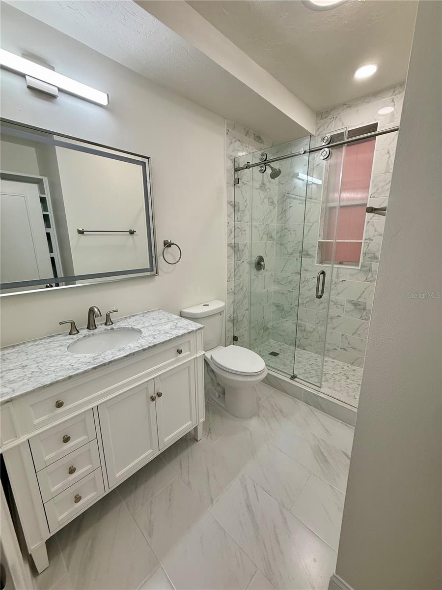 1221 N PALM AVE #204 — photo 21
