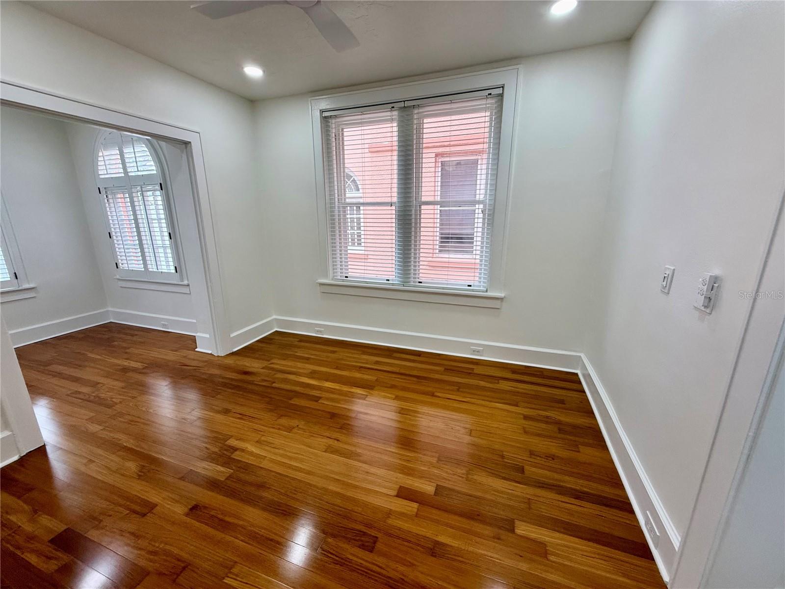 1221 N PALM AVE #204 — photo 13