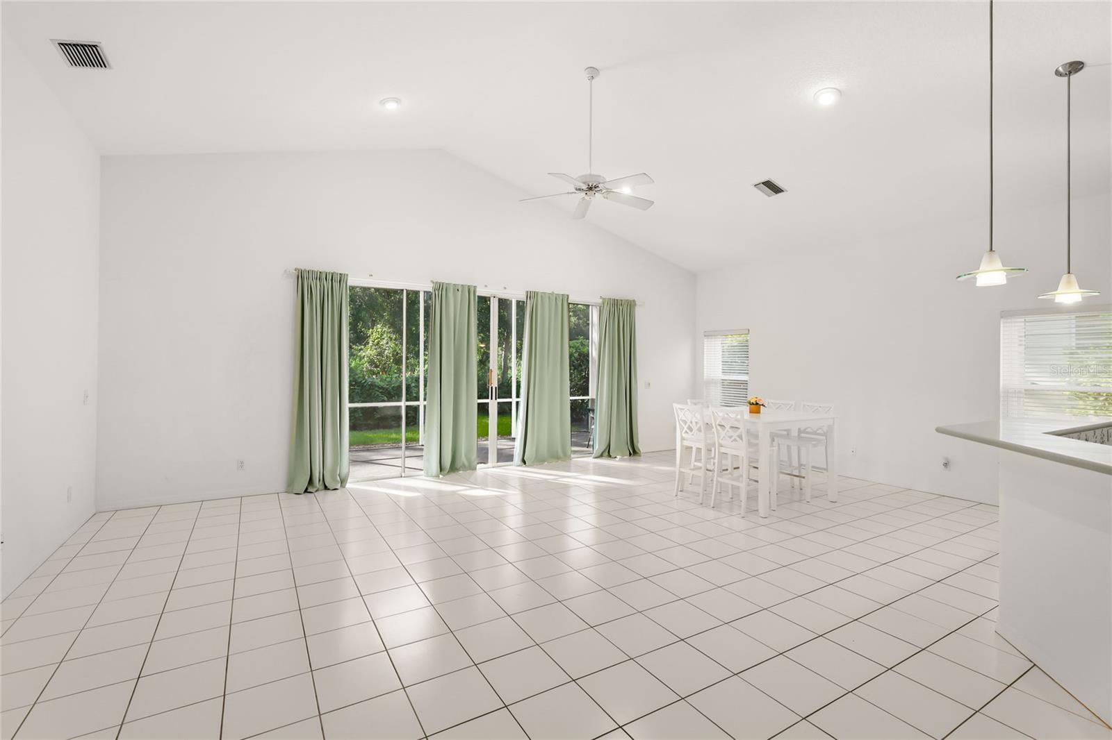 2147 WASATCH DR — photo 6