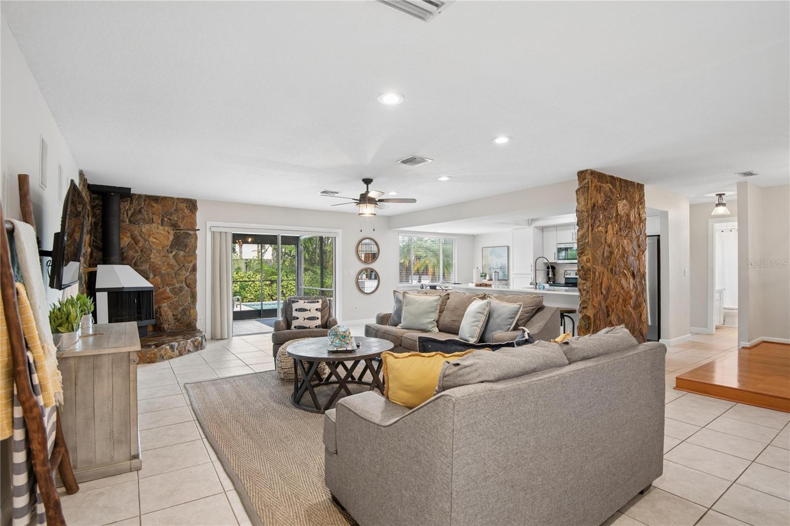 13511 RUSTIC PINES BLVD S — photo 11