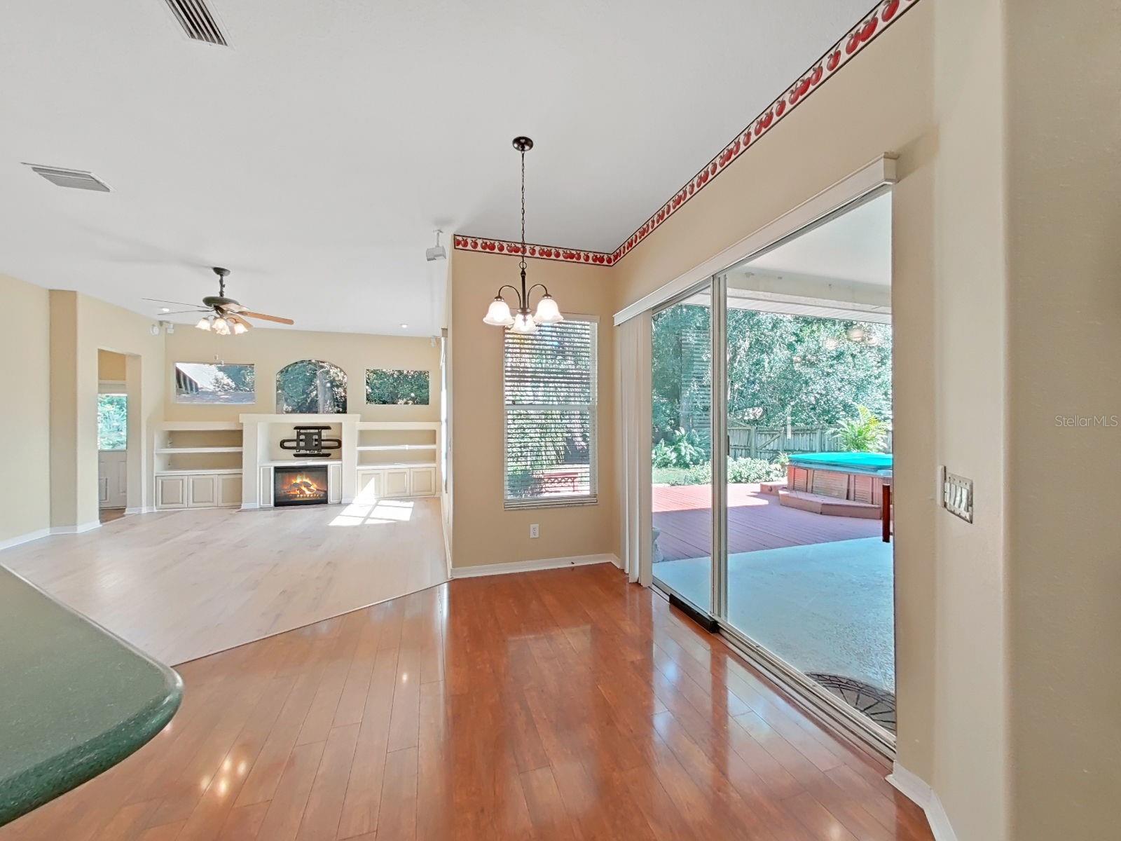 14915 DEVONSHIRE WOODS PL — photo 15