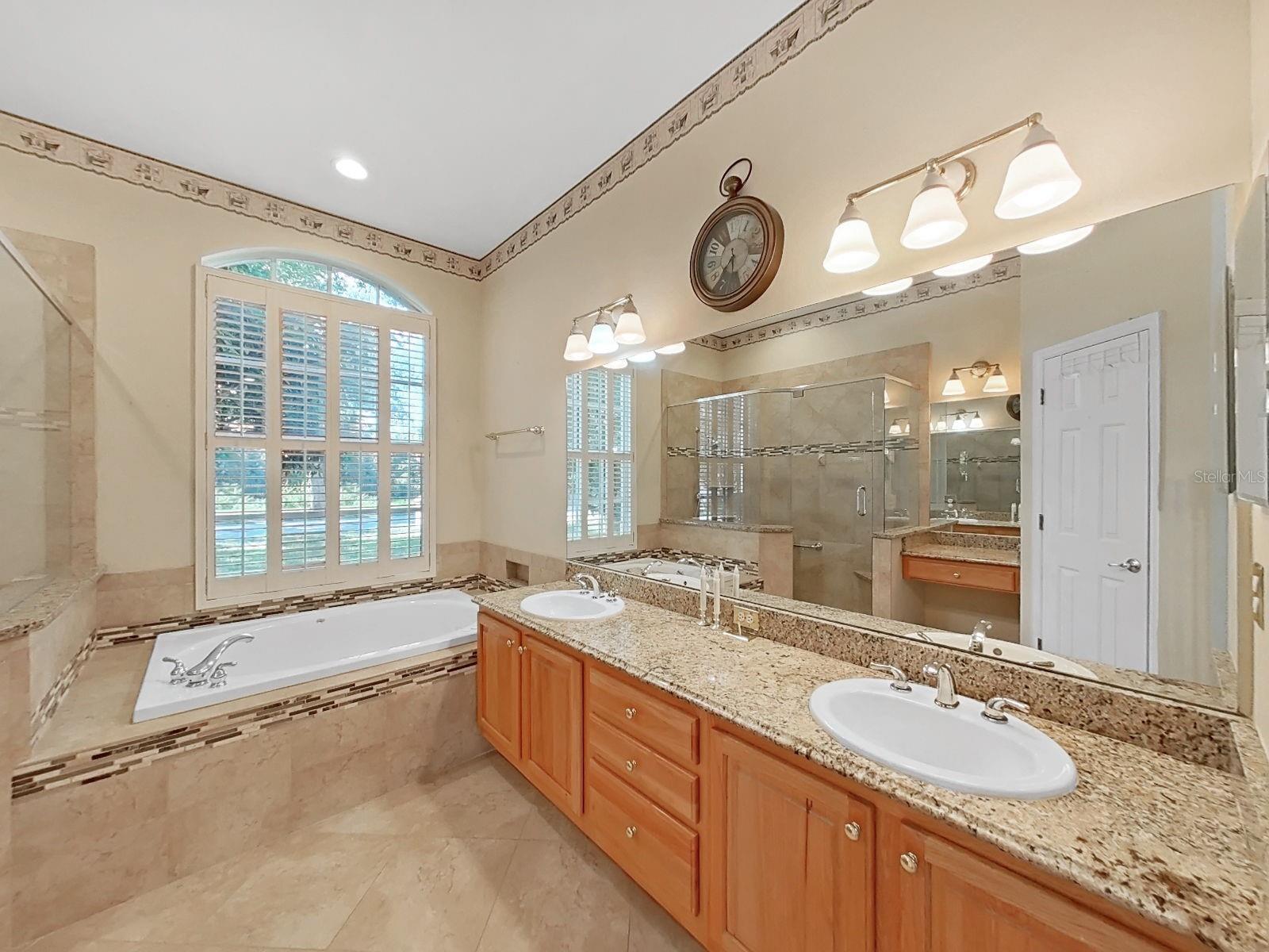 14915 DEVONSHIRE WOODS PL — photo 26