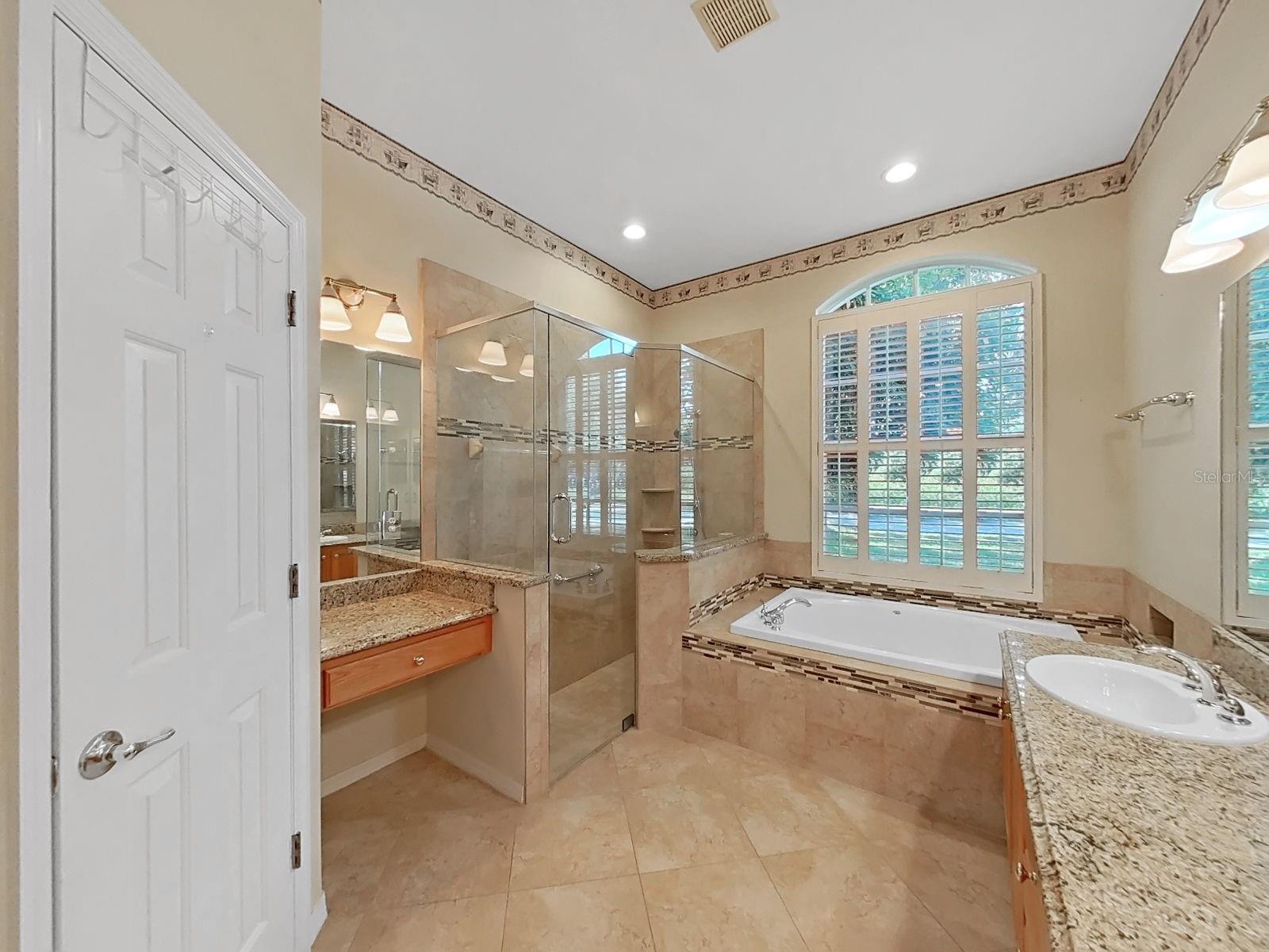 14915 DEVONSHIRE WOODS PL — photo 27