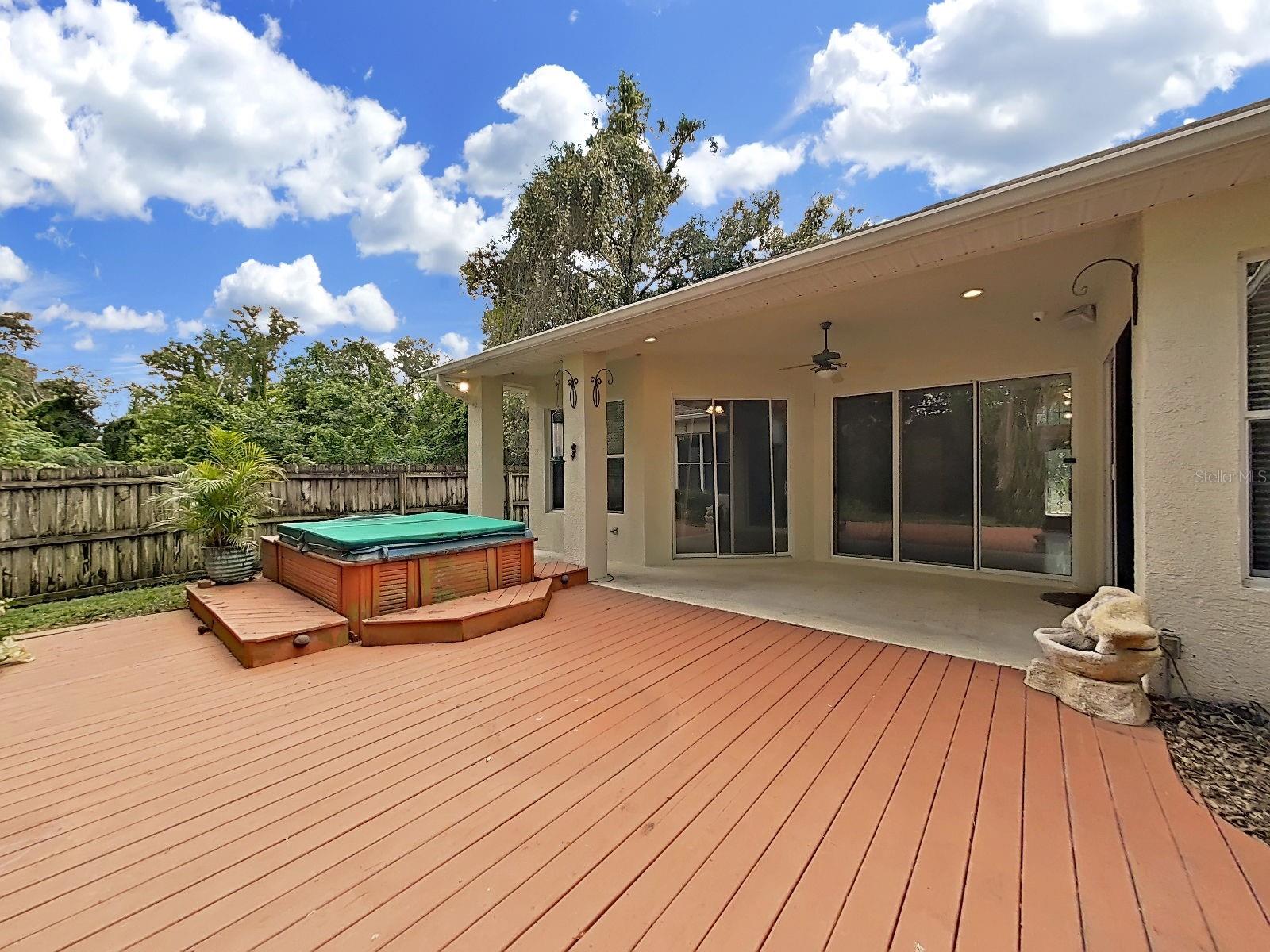 14915 DEVONSHIRE WOODS PL — photo 39