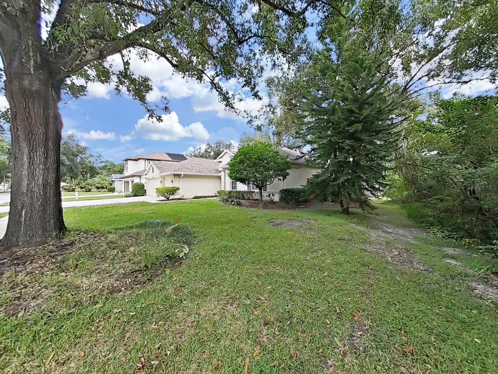 14915 DEVONSHIRE WOODS PL — photo 4