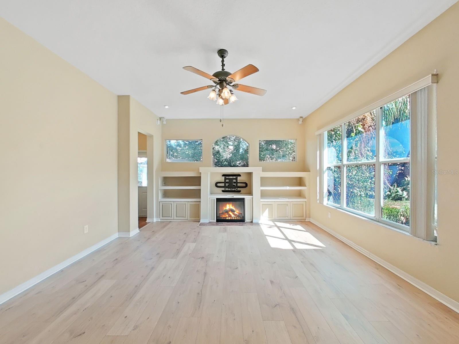 14915 DEVONSHIRE WOODS PL — photo 13