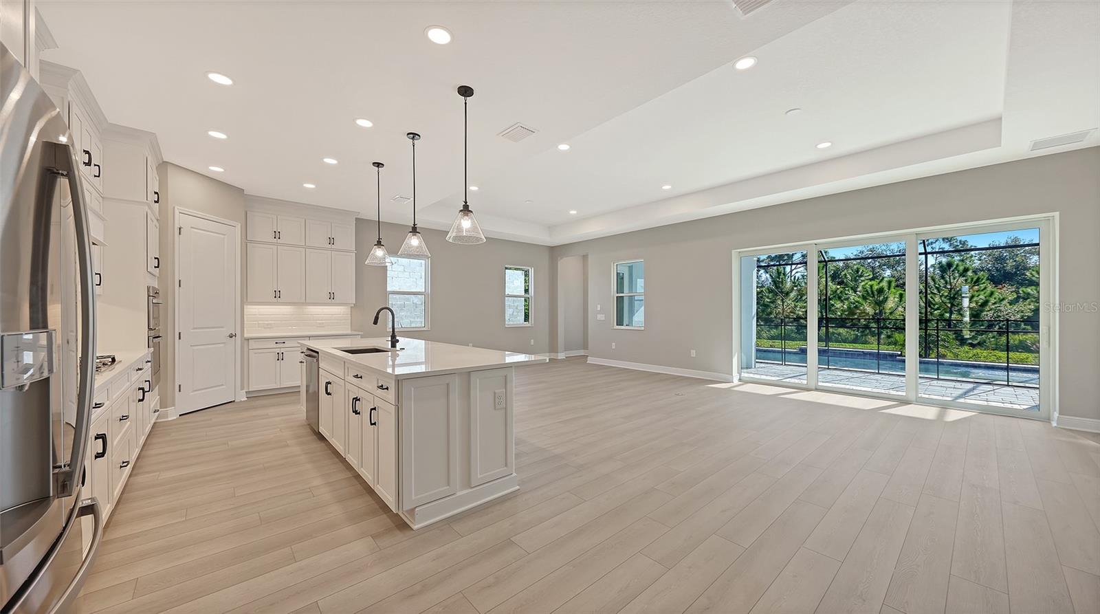 10130 CRYSTAL ISLES CIR — photo 2