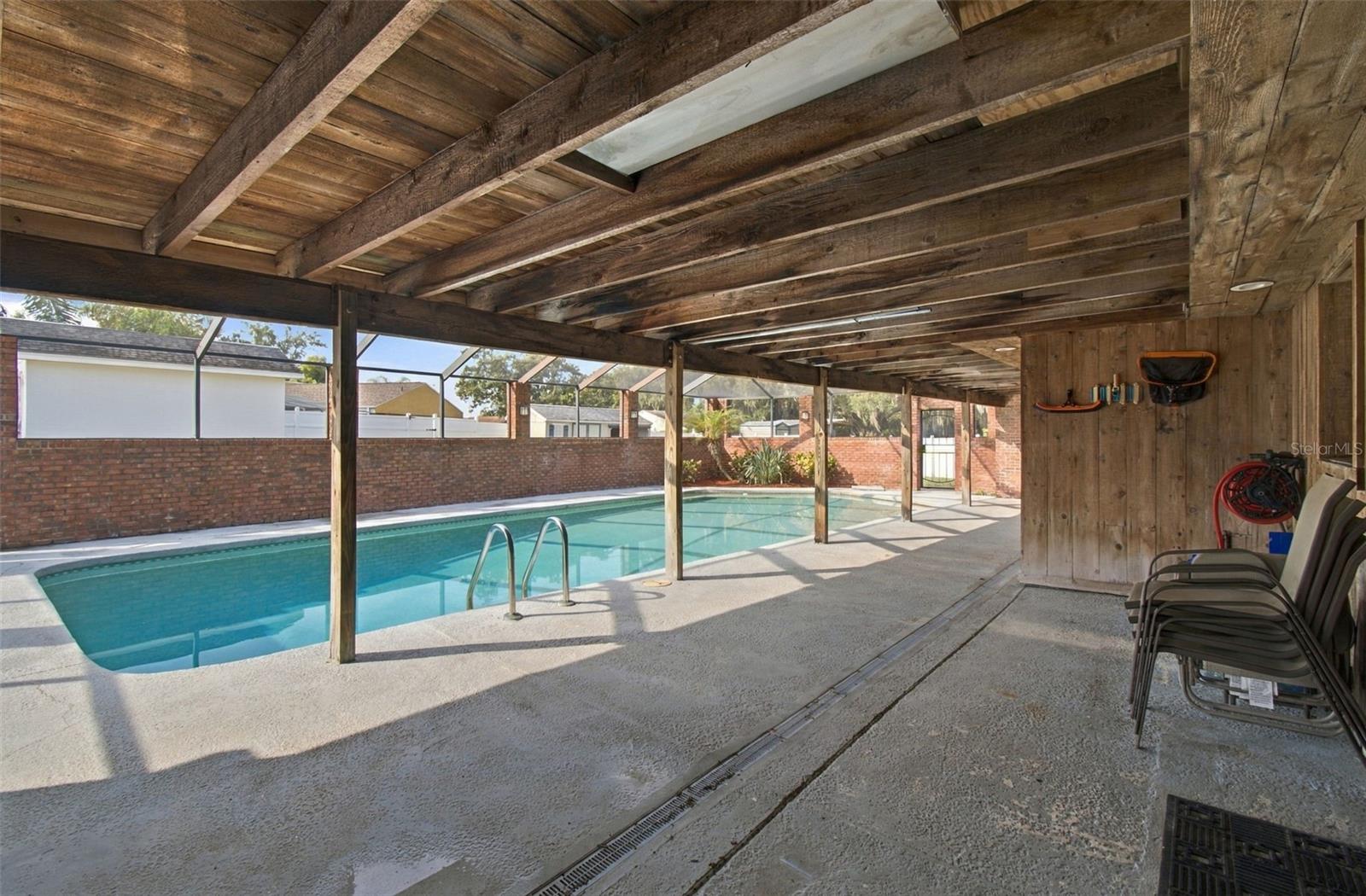 105 ASHBROOK DR — photo 52