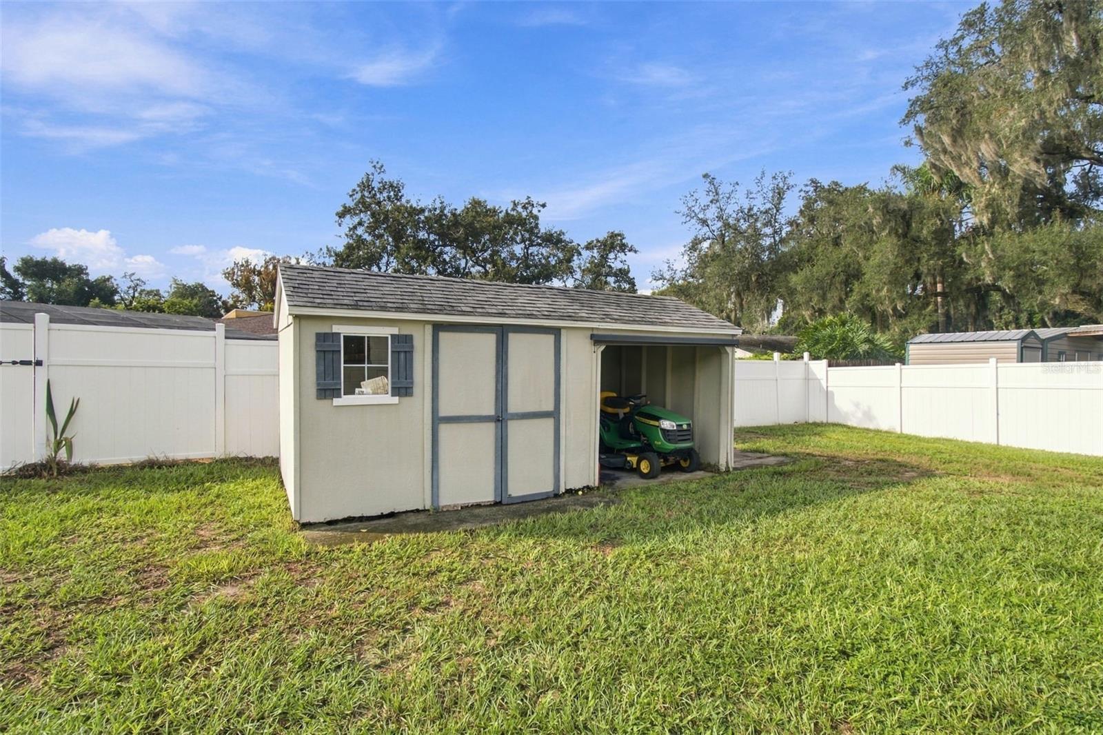 105 ASHBROOK DR — photo 66