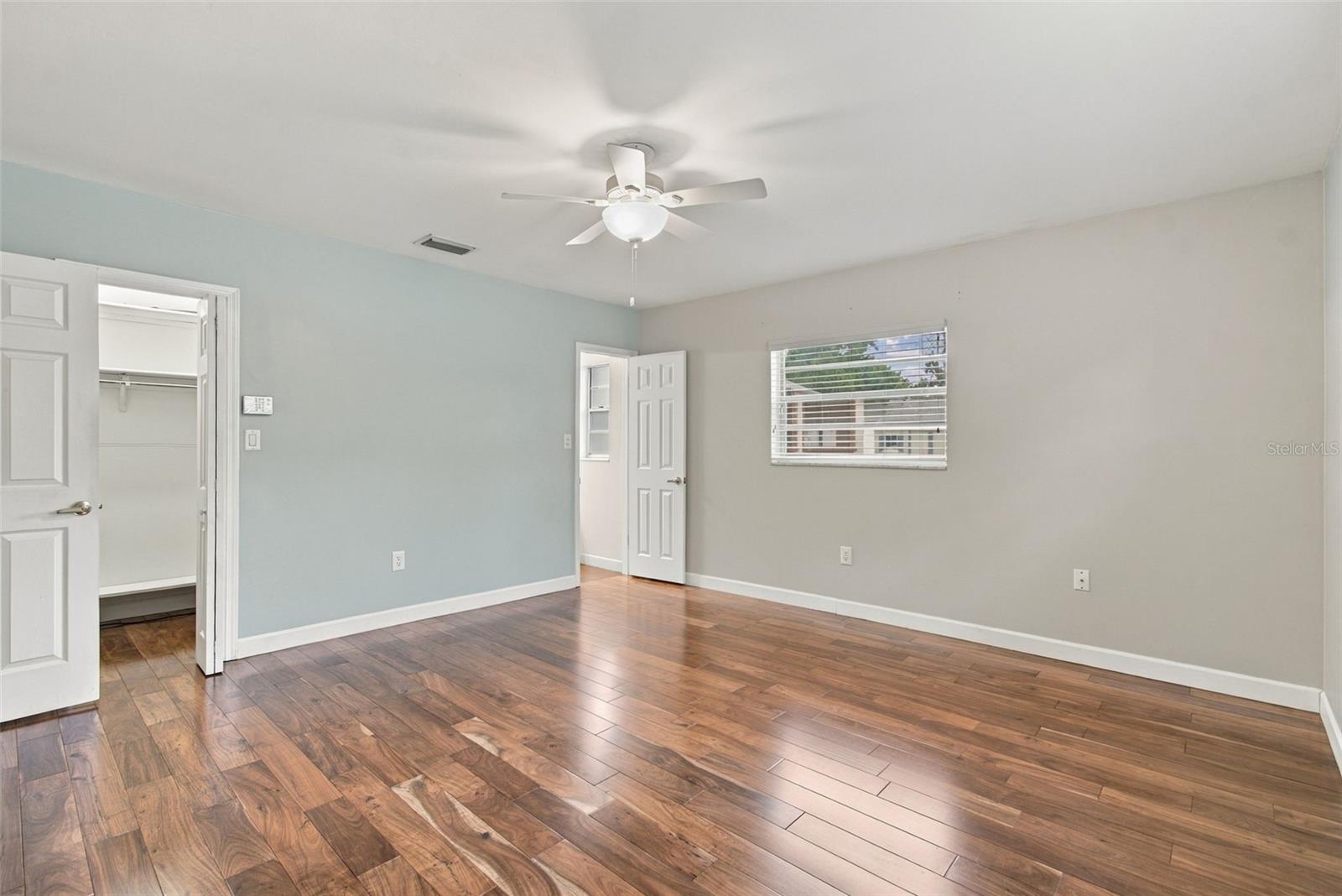 105 ASHBROOK DR — photo 51