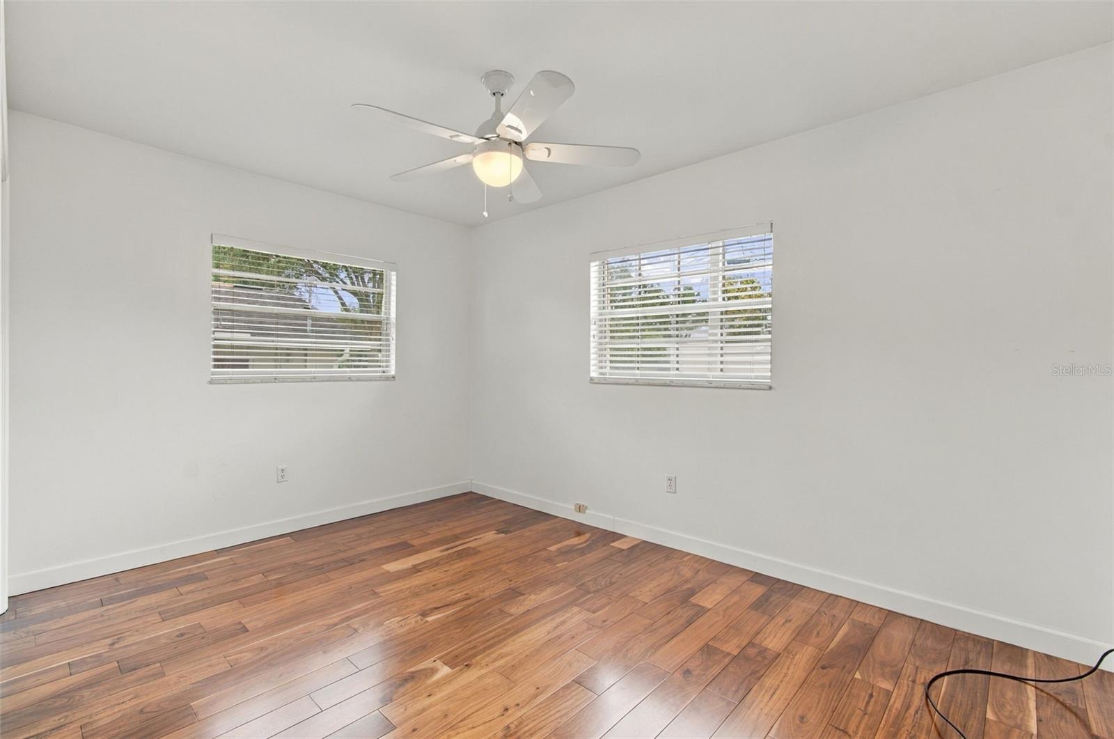 105 ASHBROOK DR — photo 49