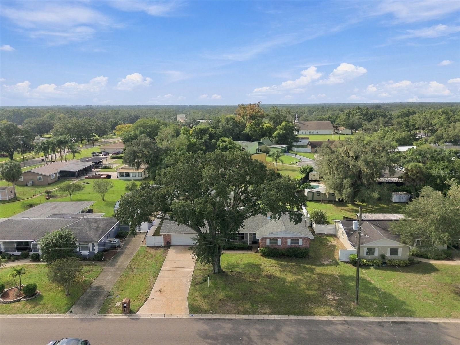 105 ASHBROOK DR — photo 78