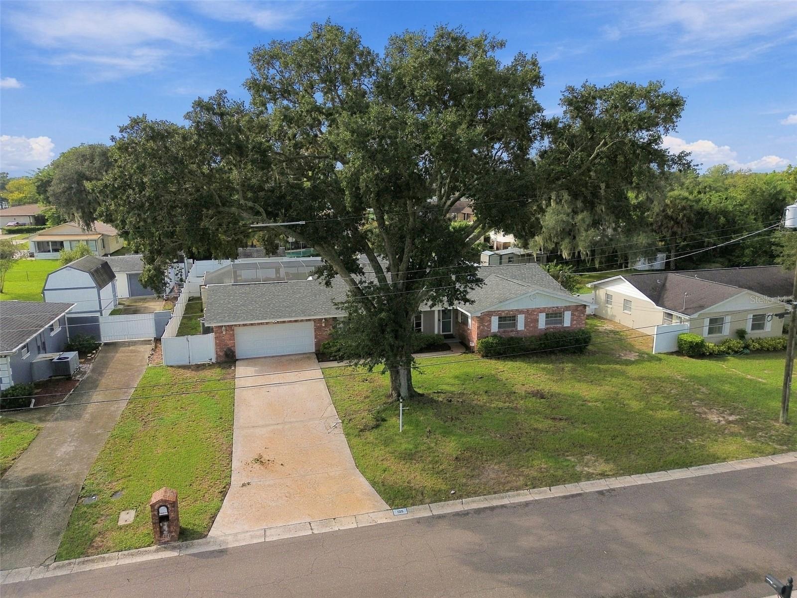 105 ASHBROOK DR — photo 74