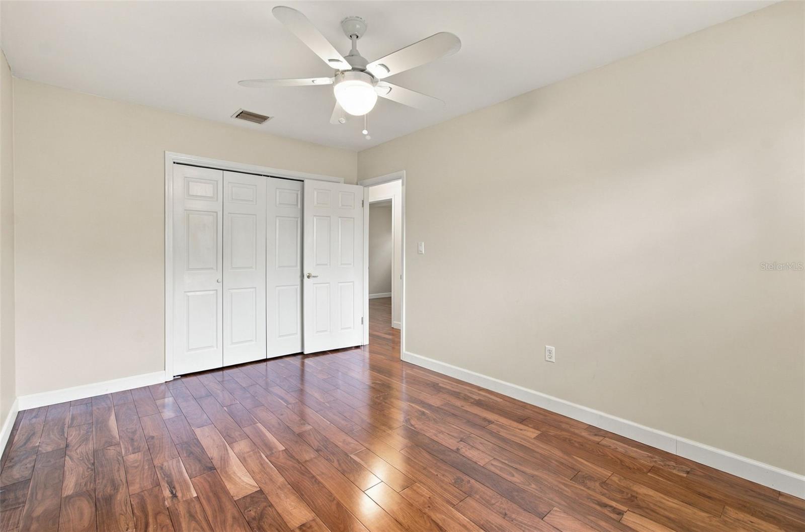 105 ASHBROOK DR — photo 47