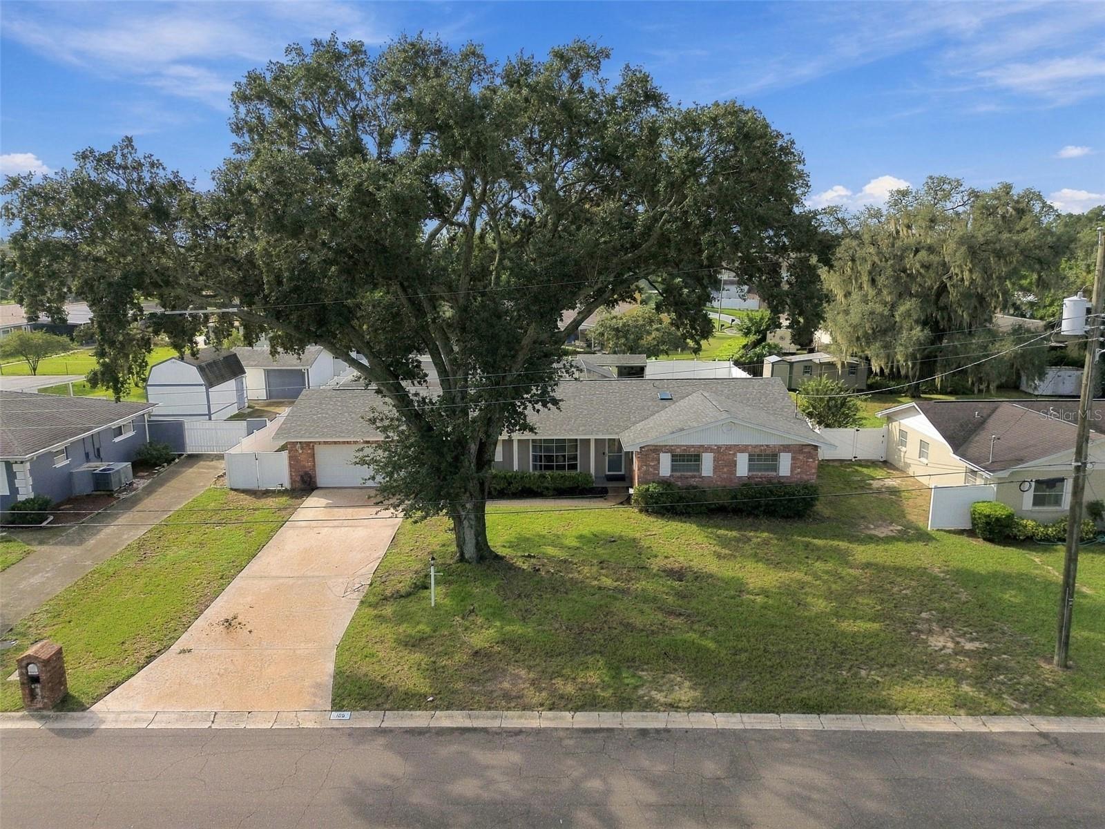 105 ASHBROOK DR — photo 75