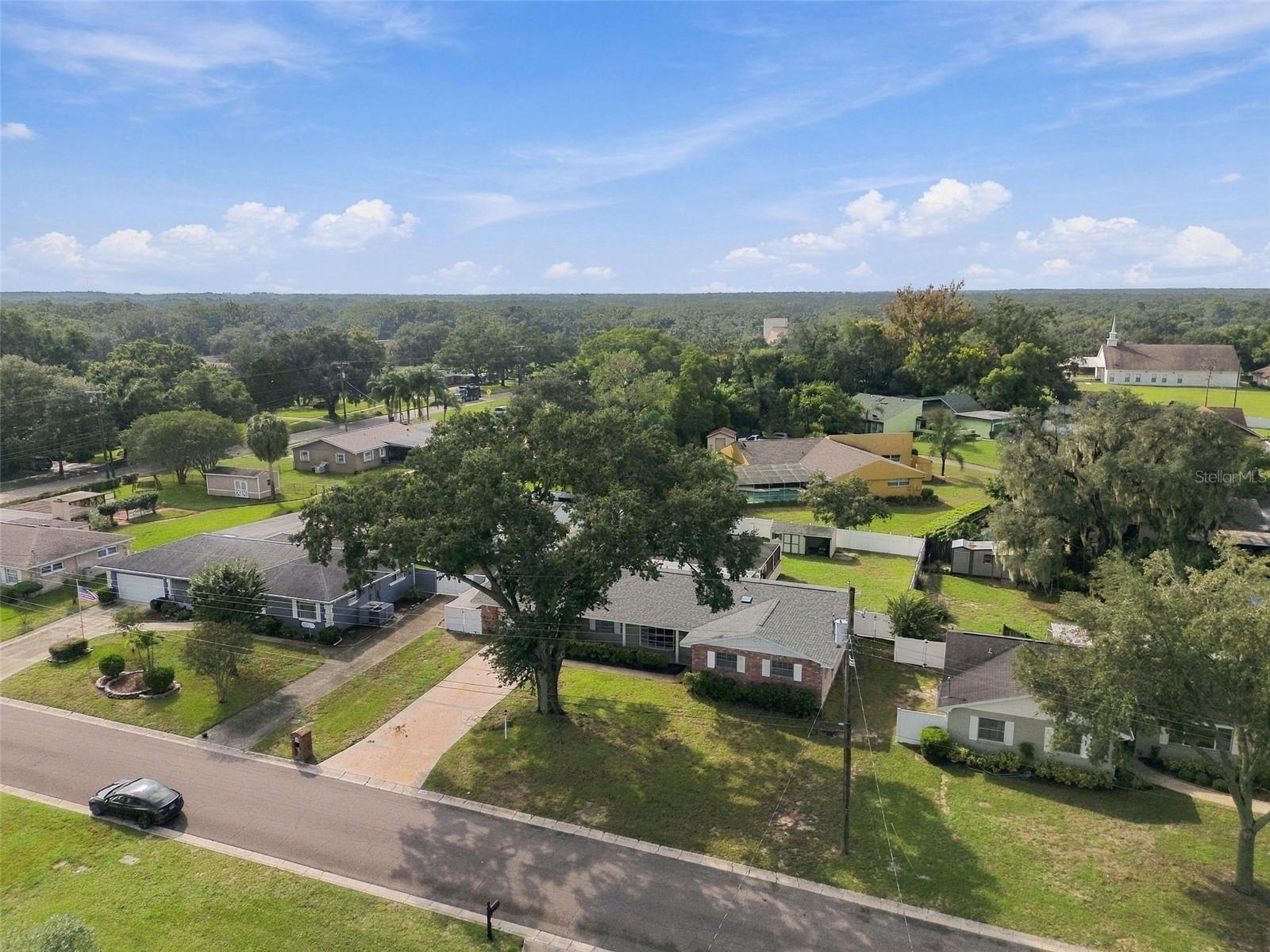 105 ASHBROOK DR — photo 77