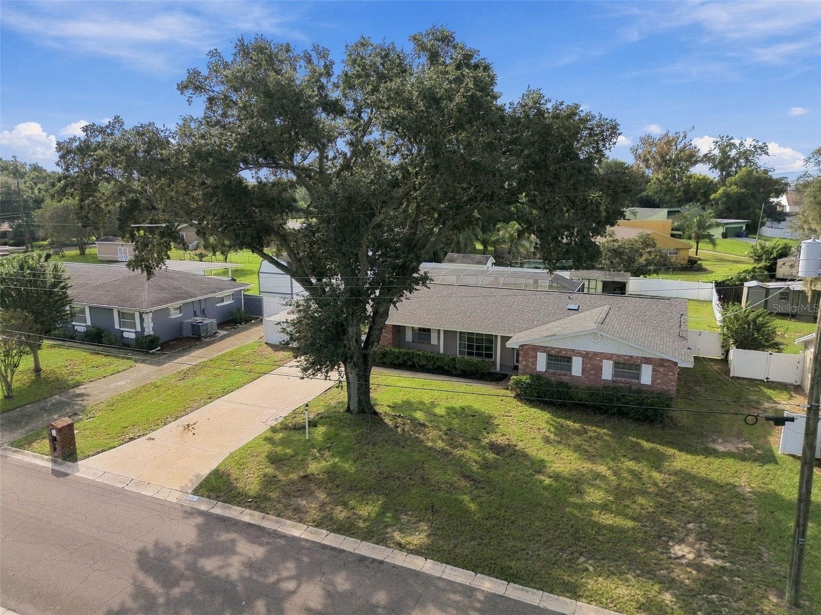 105 ASHBROOK DR — photo 76