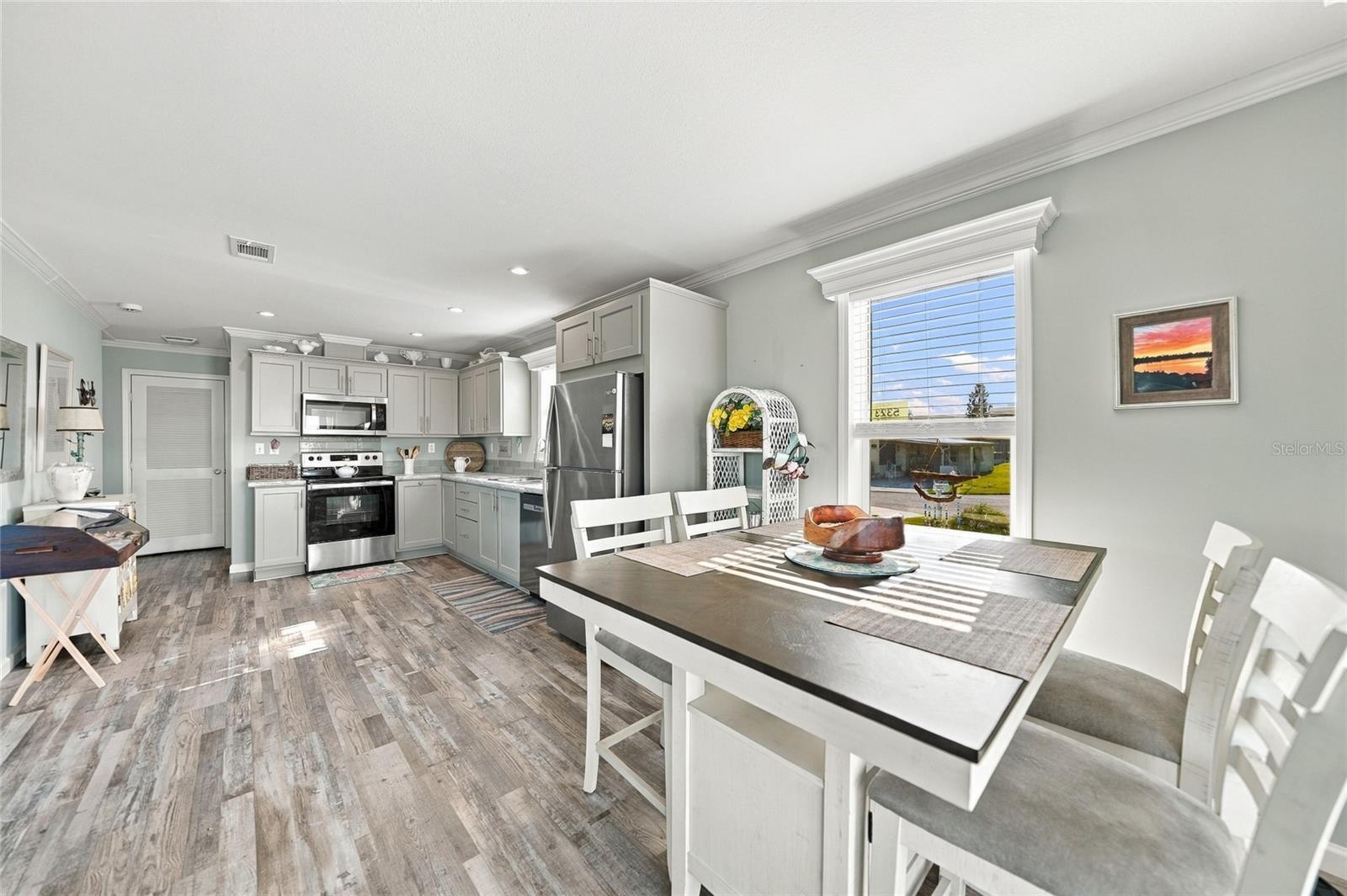 734 BLACKBURN BLVD — photo 13