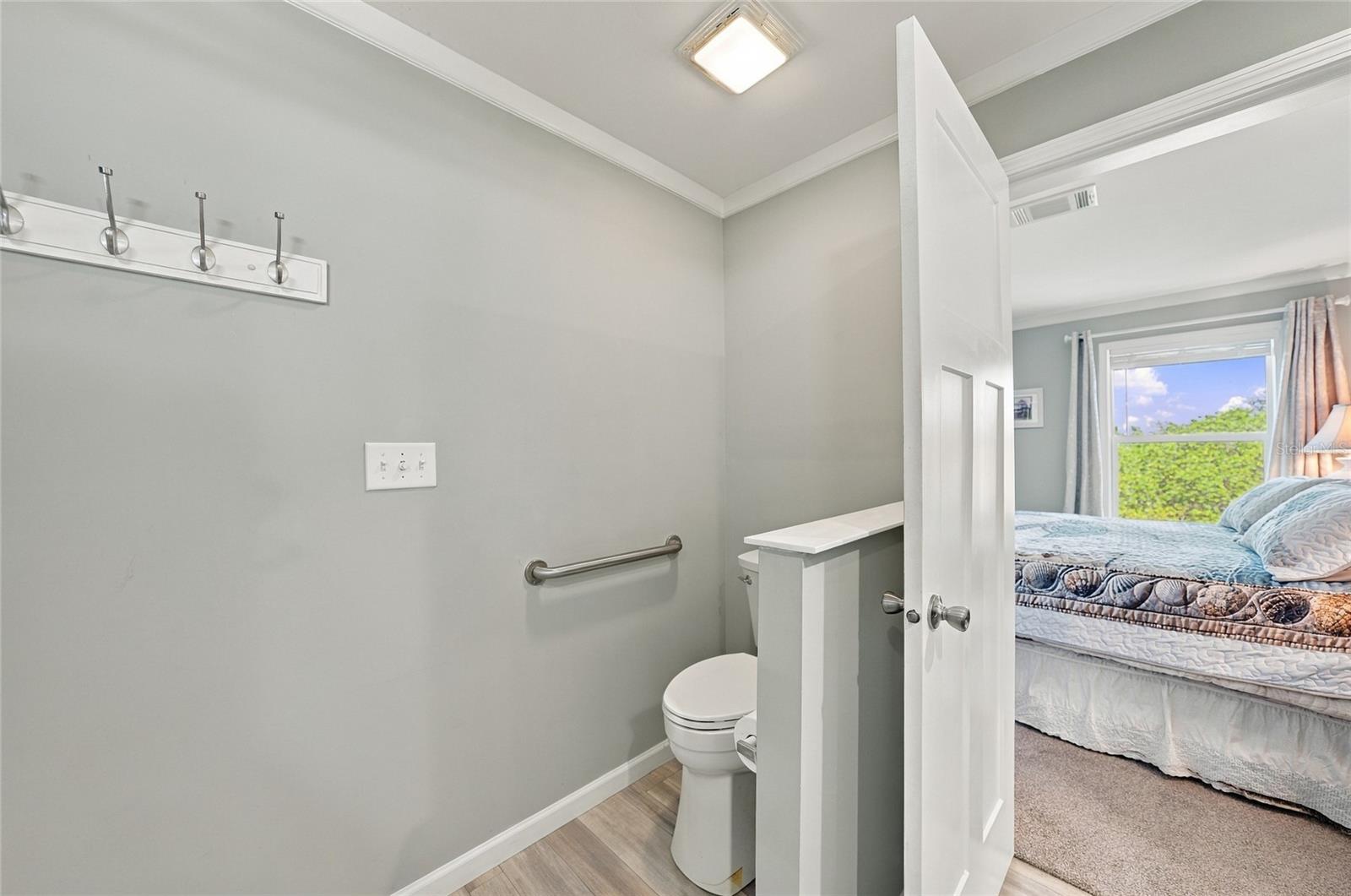 734 BLACKBURN BLVD — photo 22
