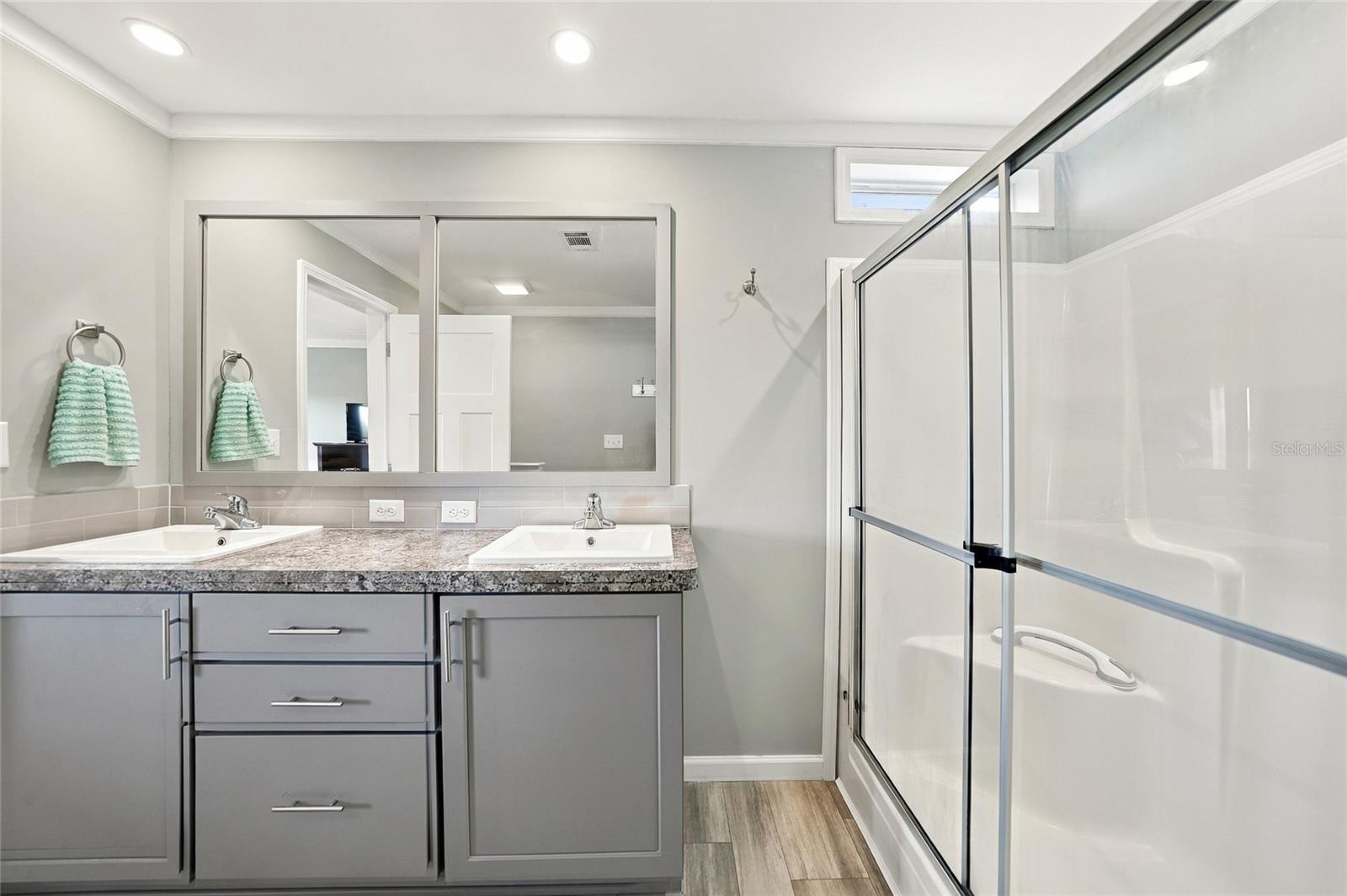734 BLACKBURN BLVD — photo 21