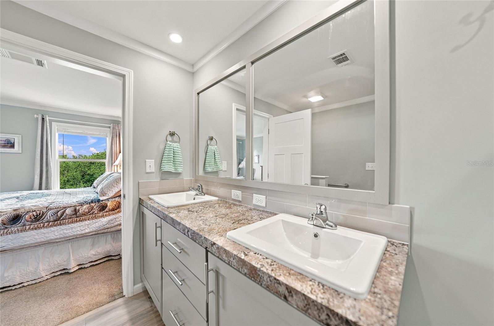 734 BLACKBURN BLVD — photo 20