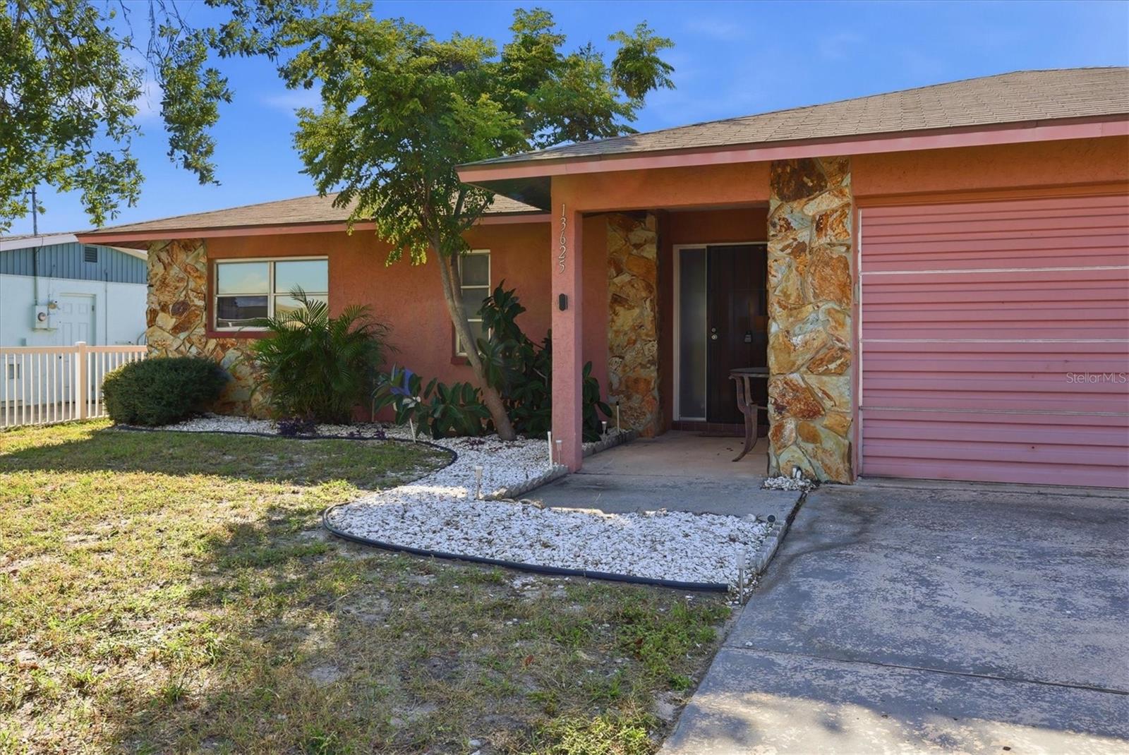 13625 VERONICA DR — photo 6