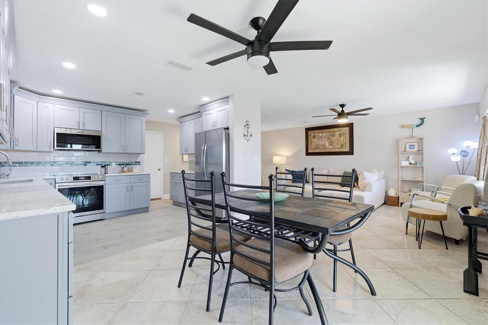 13625 VERONICA DR — photo 16