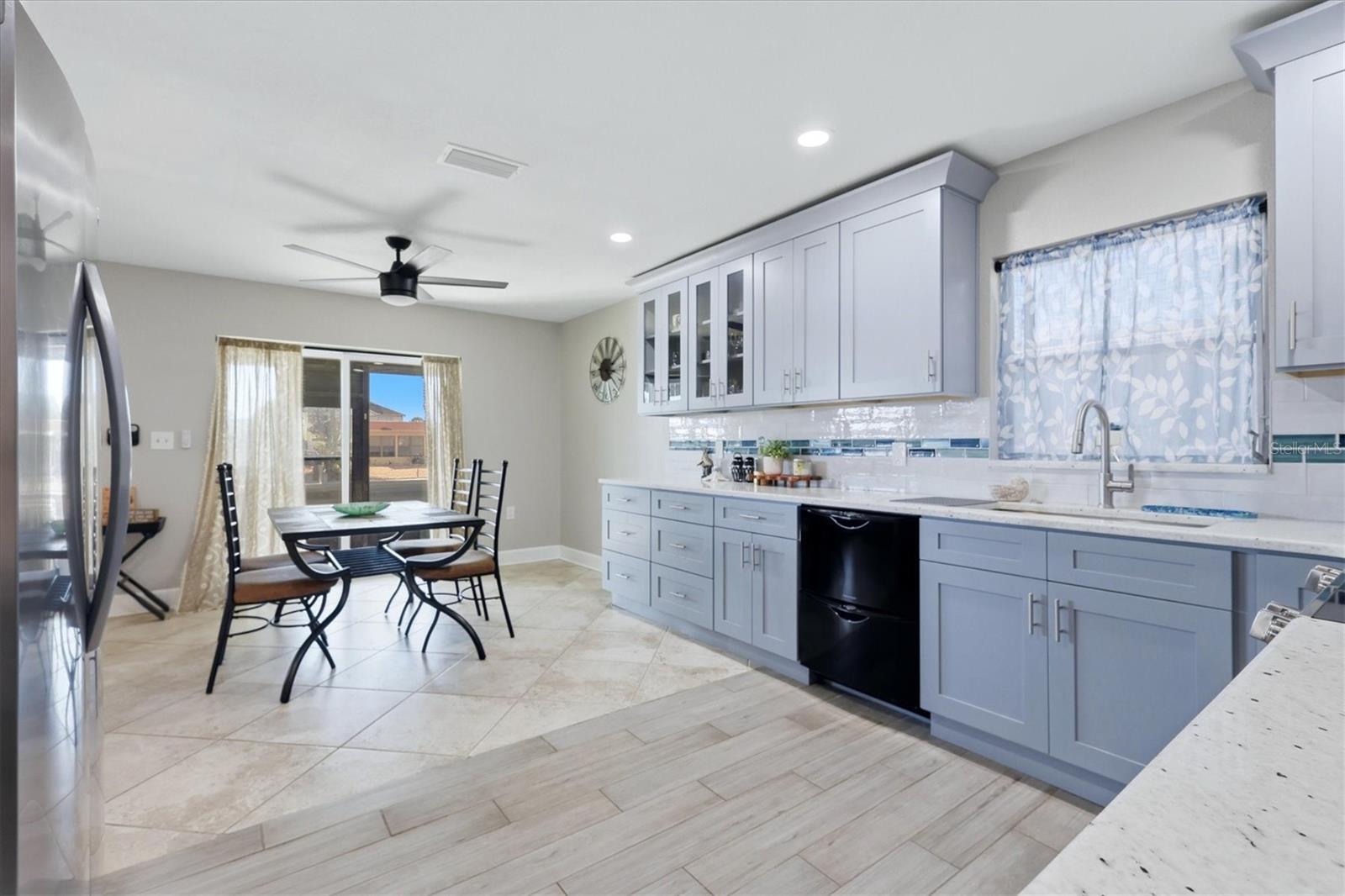 13625 VERONICA DR — photo 21