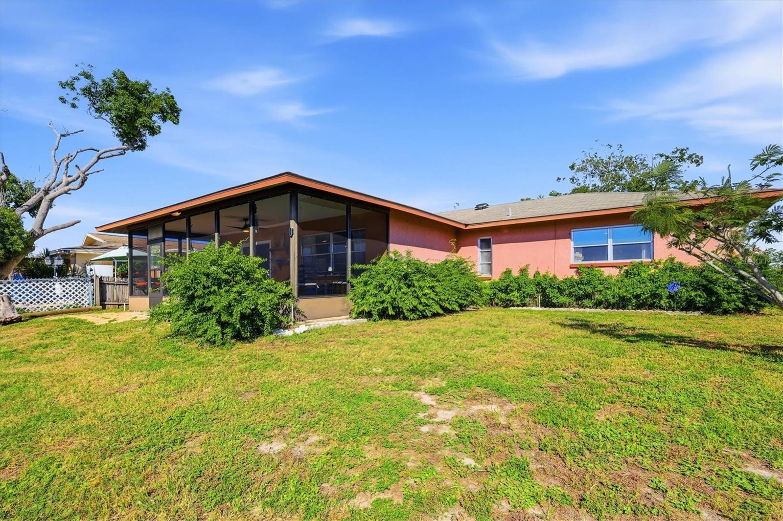 13625 VERONICA DR — photo 33