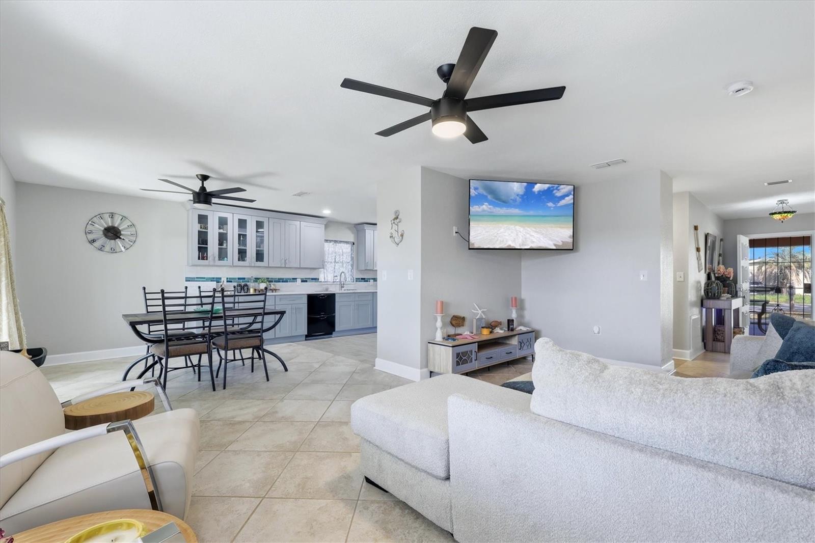 13625 VERONICA DR — photo 14