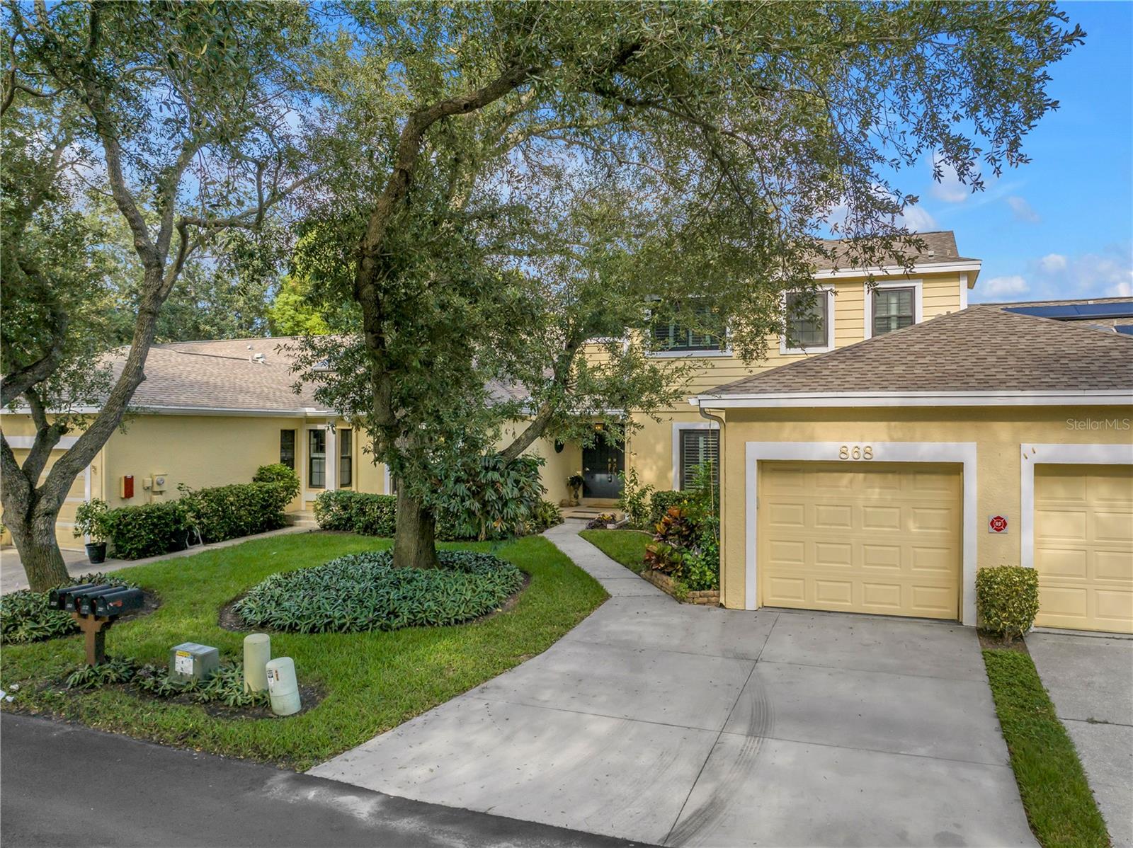 868 GLADES CT NE — photo 35