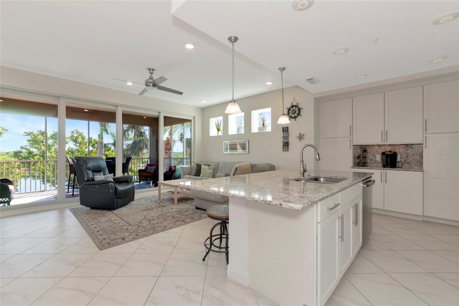 395 ARUBA CIR #203 — photo 6