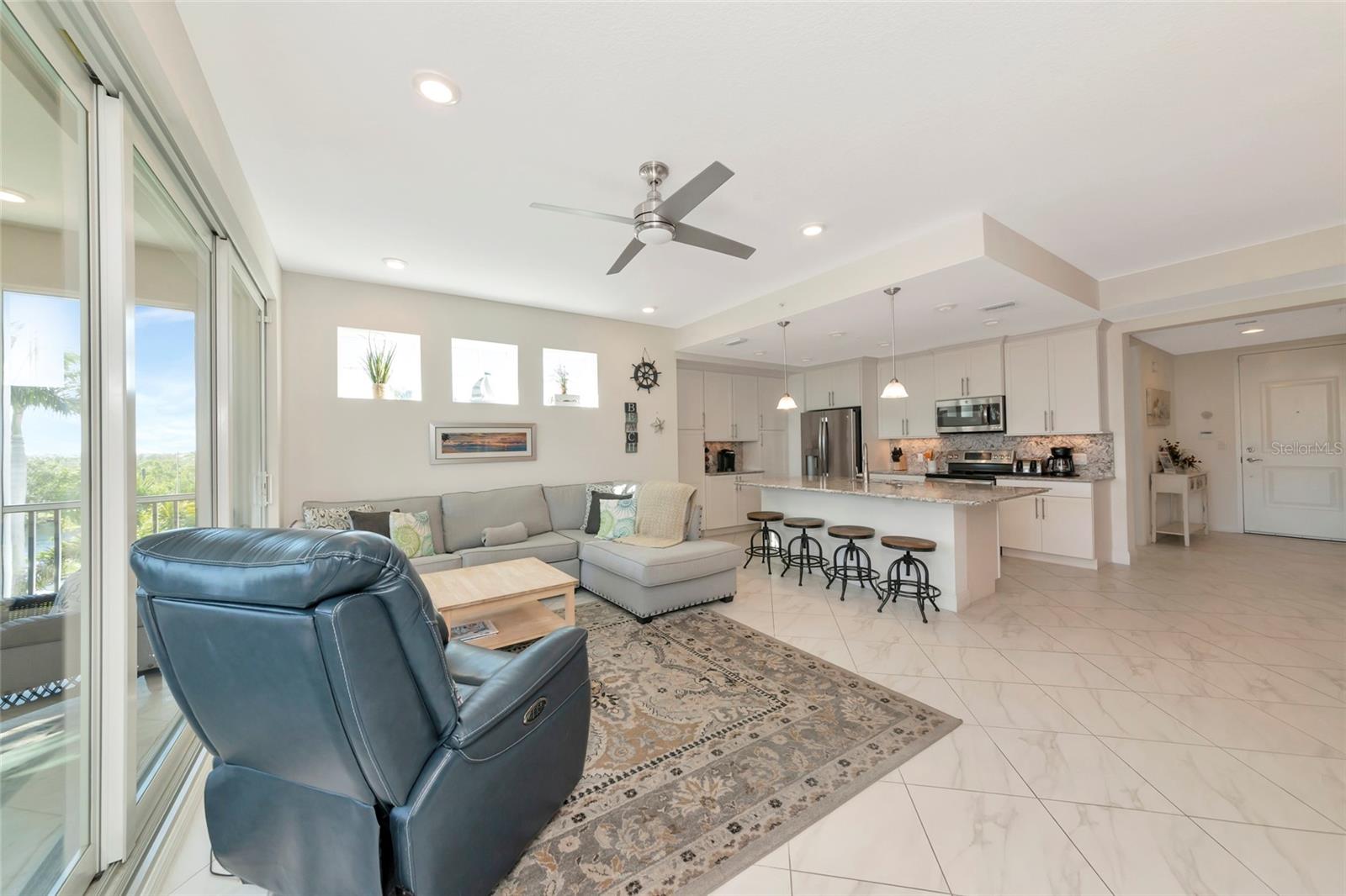395 ARUBA CIR #203 — photo 9