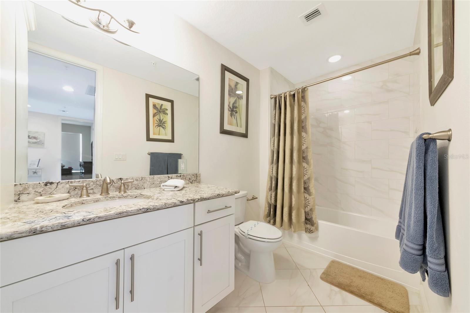 395 ARUBA CIR #203 — photo 38