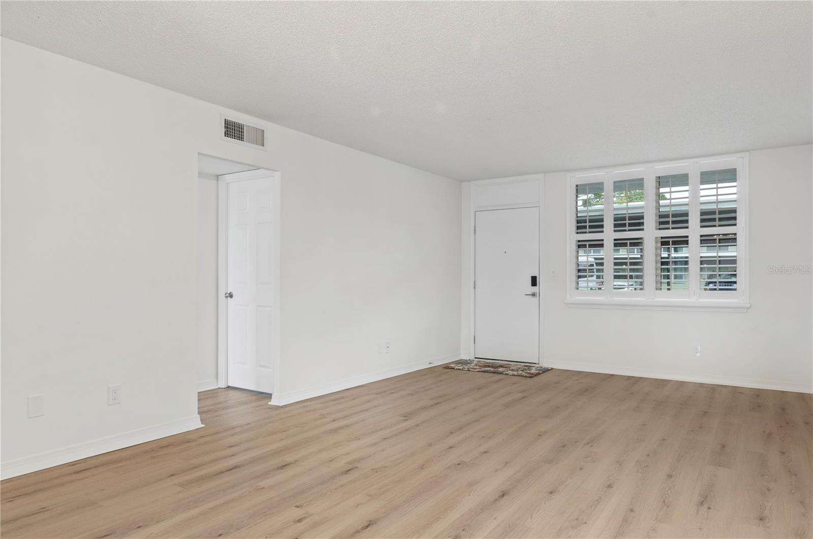 4895 BAY ST NE #109 — photo 11
