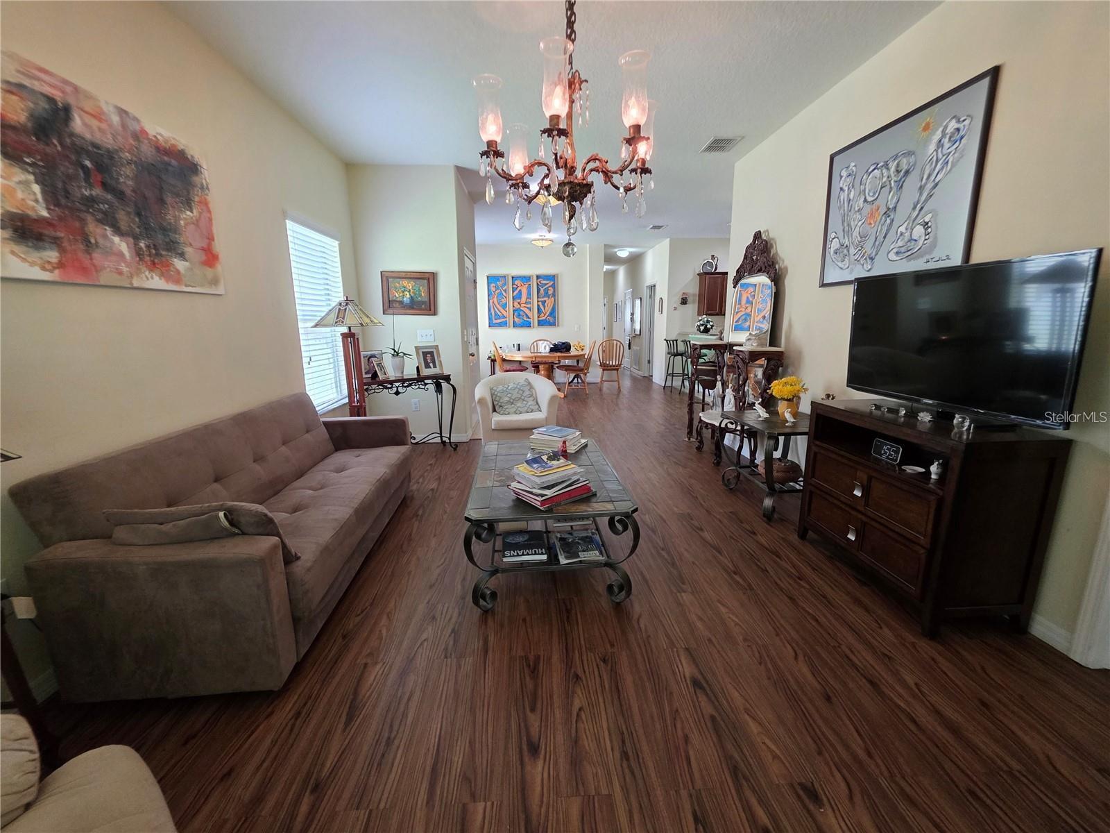 37611 GEORGINA TER — photo 9