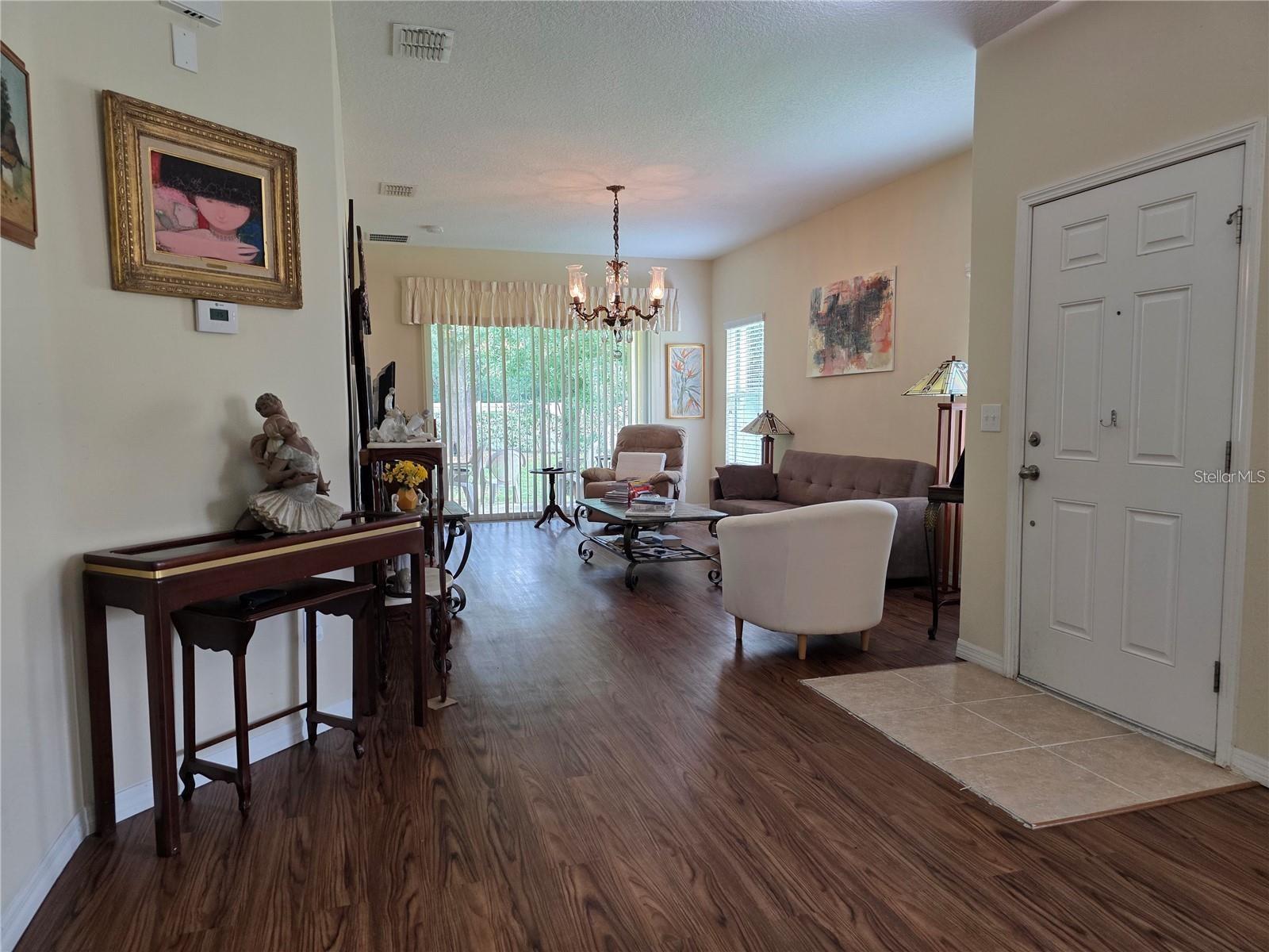 37611 GEORGINA TER — photo 6