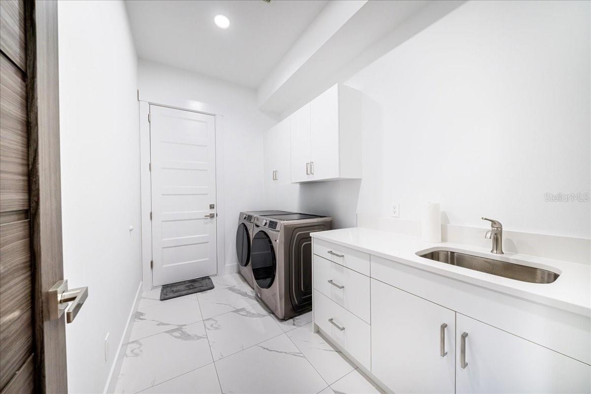 498 VENTURA ST — photo 16