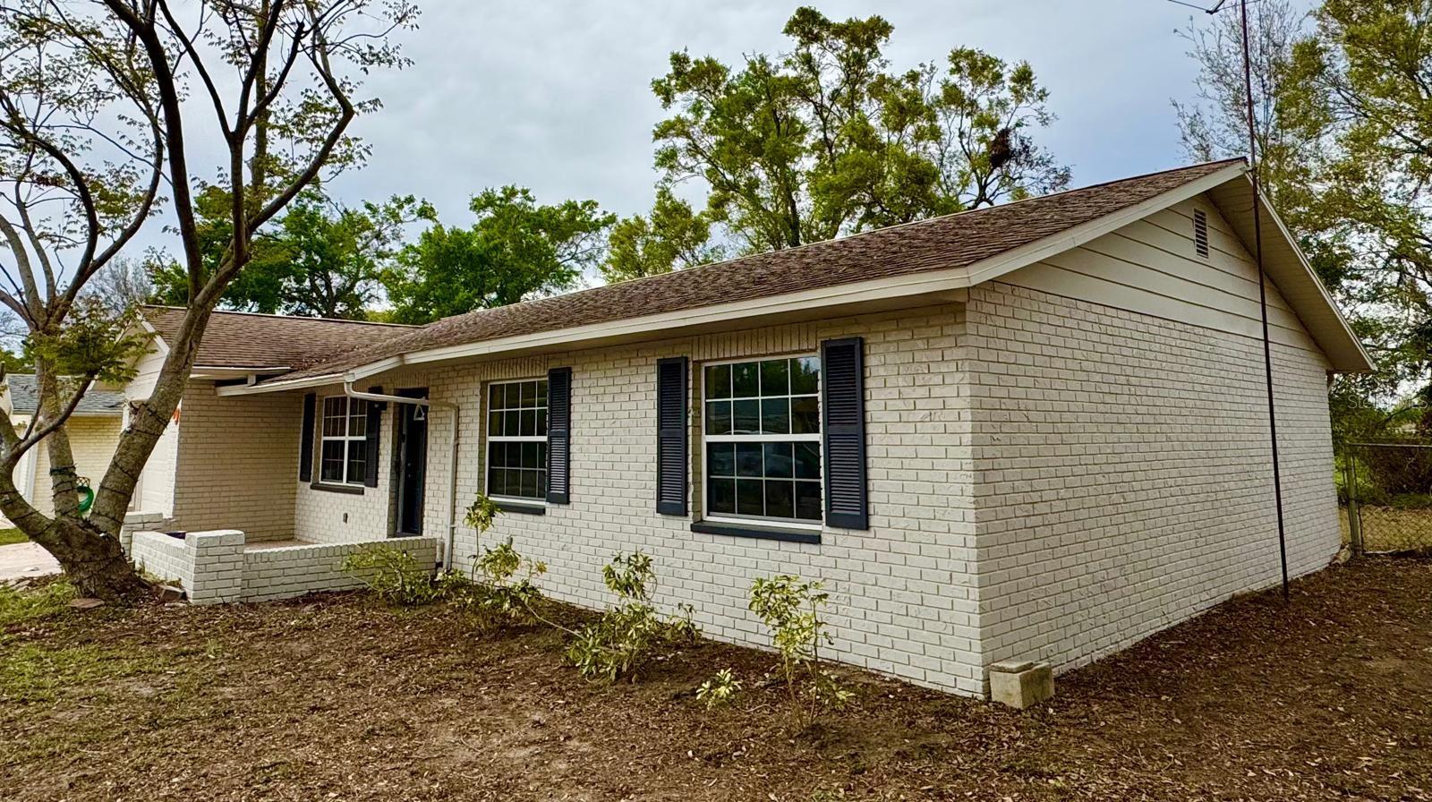609 AVOCADO DR — photo 22