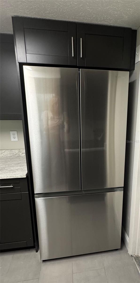 609 AVOCADO DR — photo 6