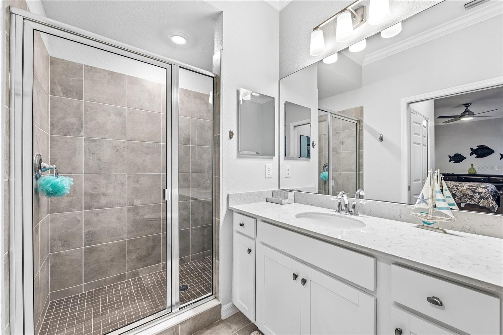 18008 GAWTHROP DR #402 — photo 21