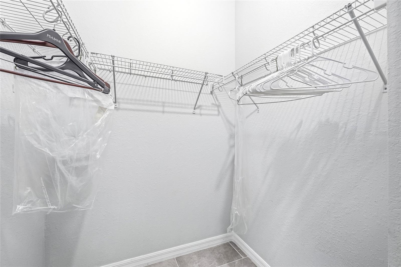 18008 GAWTHROP DR #402 — photo 22