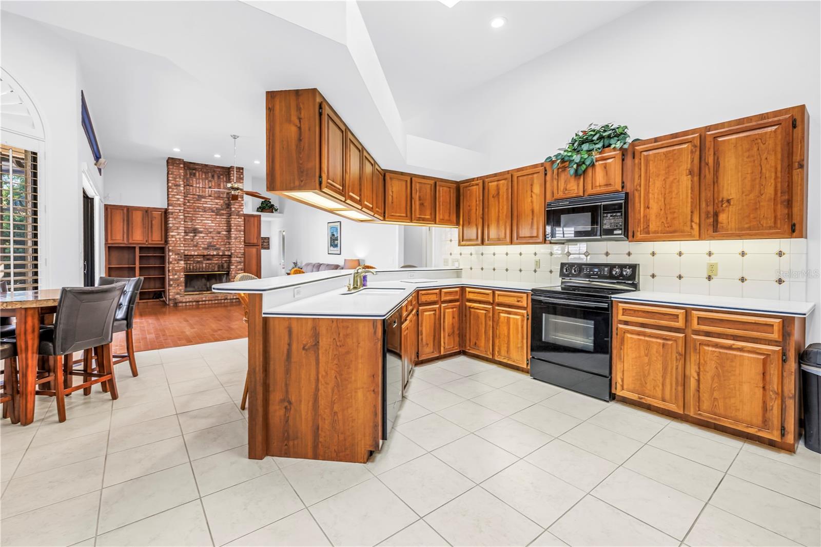 1186 GASPARILLA DR NE — photo 32