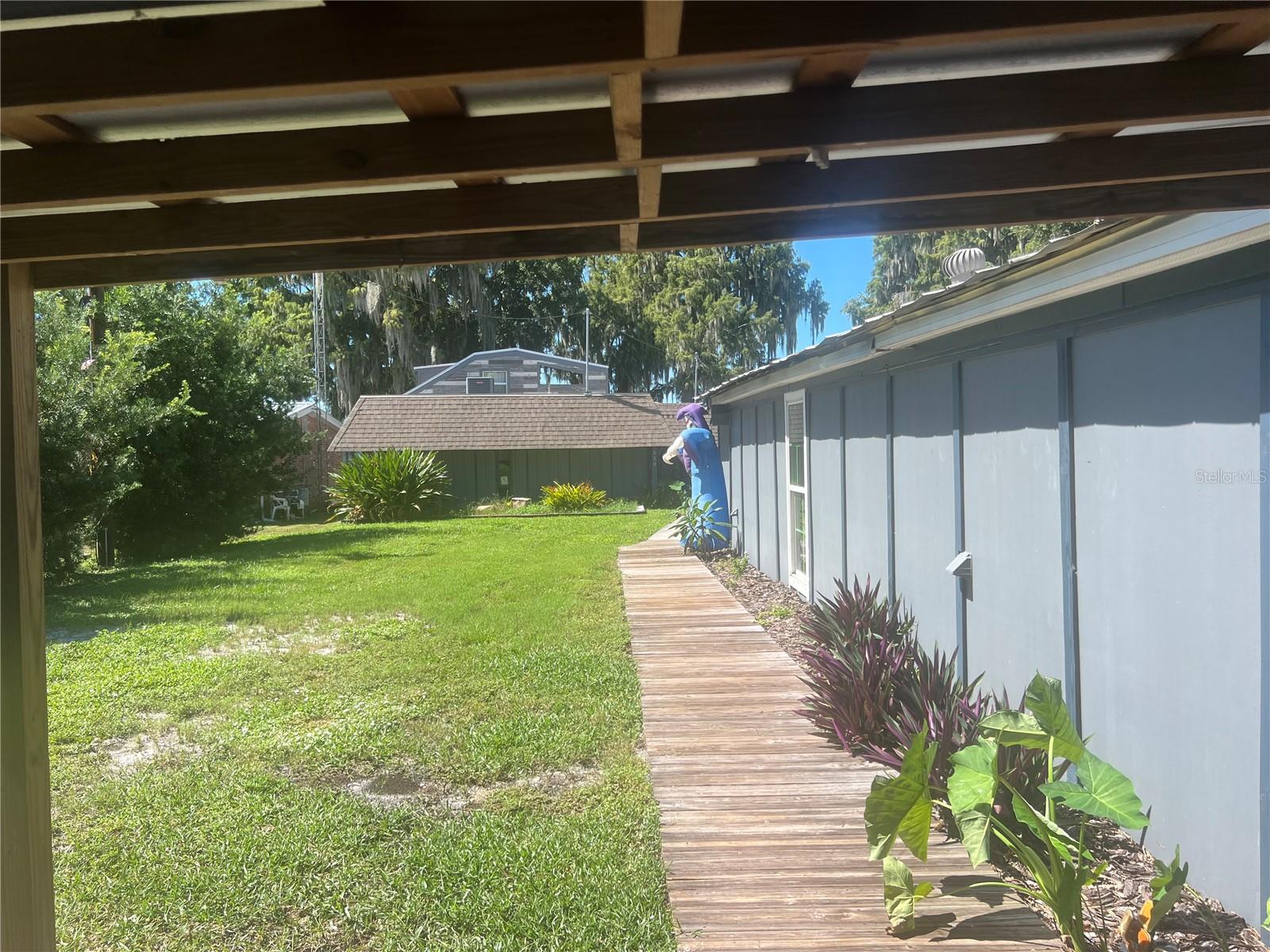 520 GEORGE ST S — photo 2