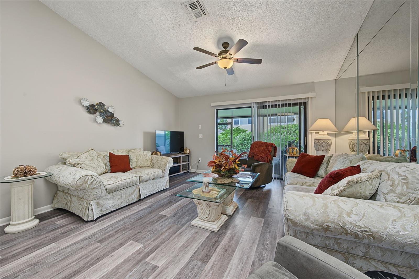 2771 SUMMERDALE DR #7 — photo 9