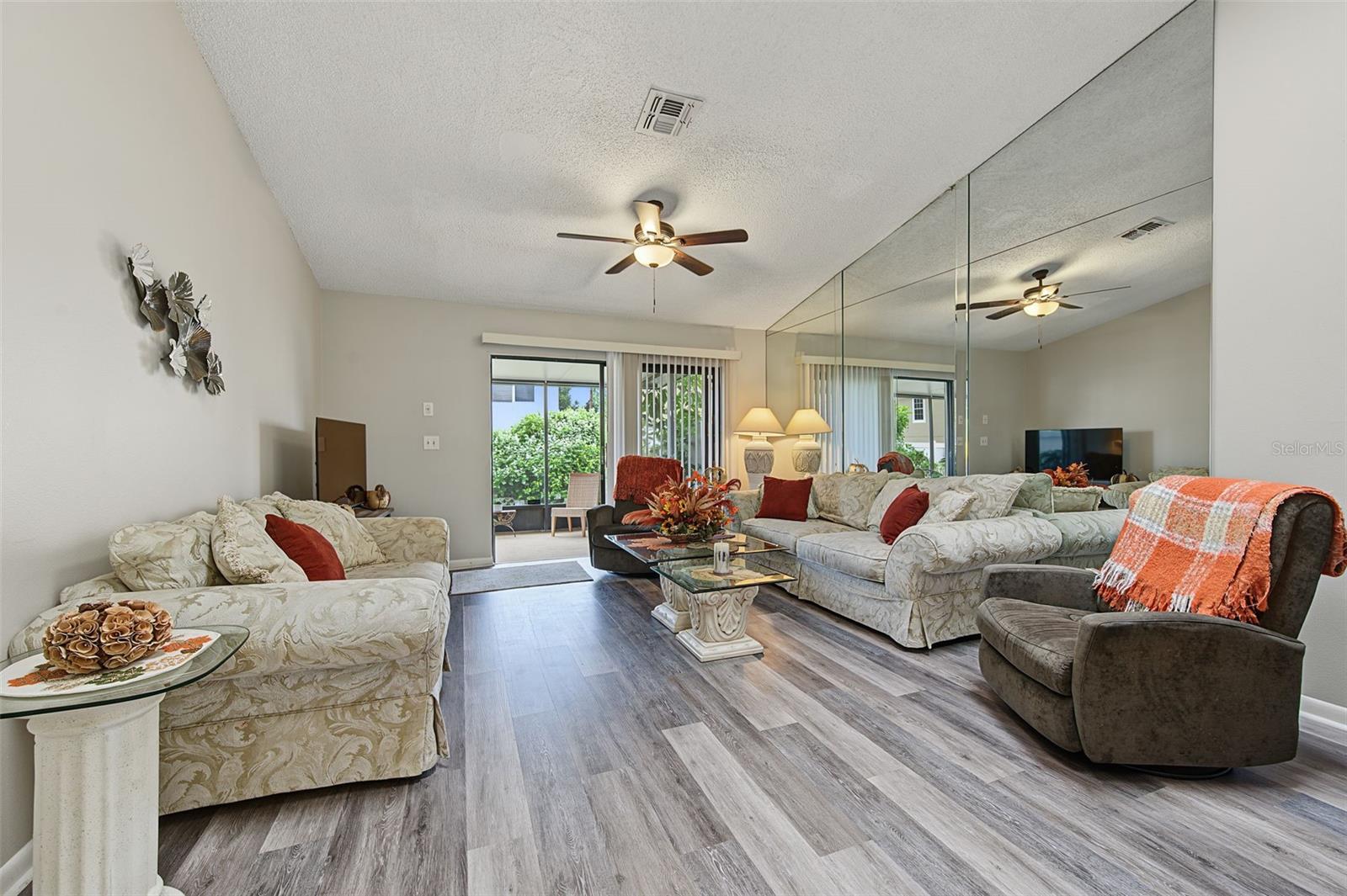 2771 SUMMERDALE DR #7 — photo 8