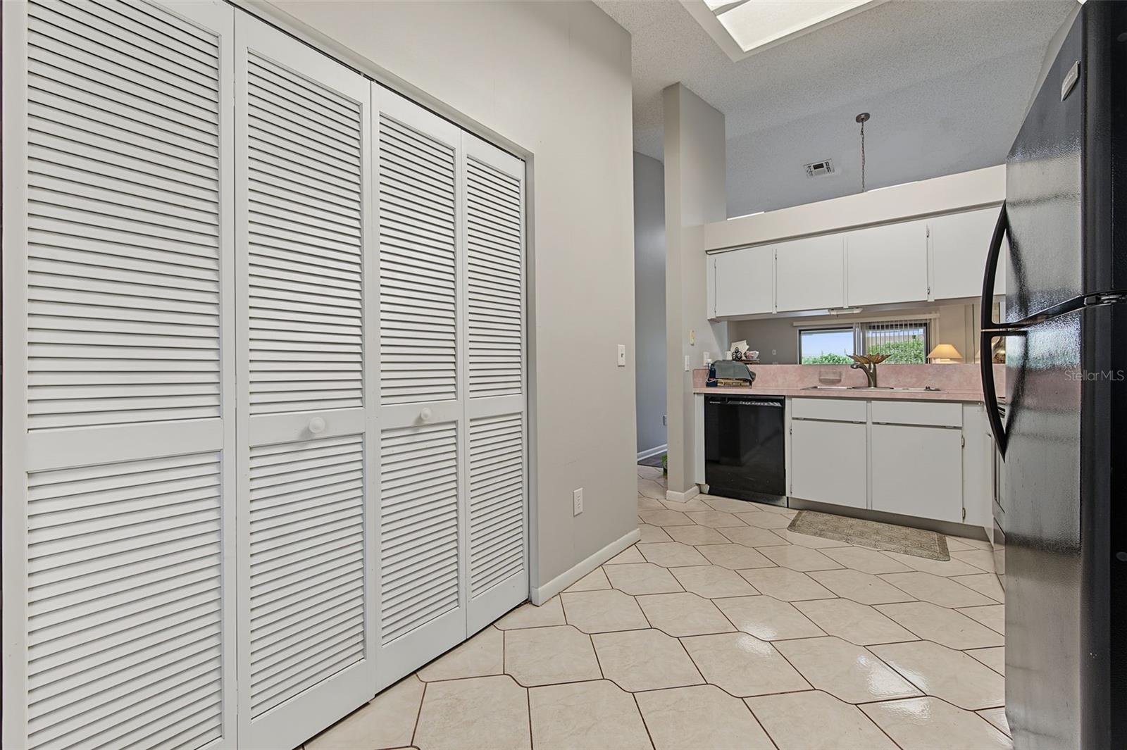 2771 SUMMERDALE DR #7 — photo 18