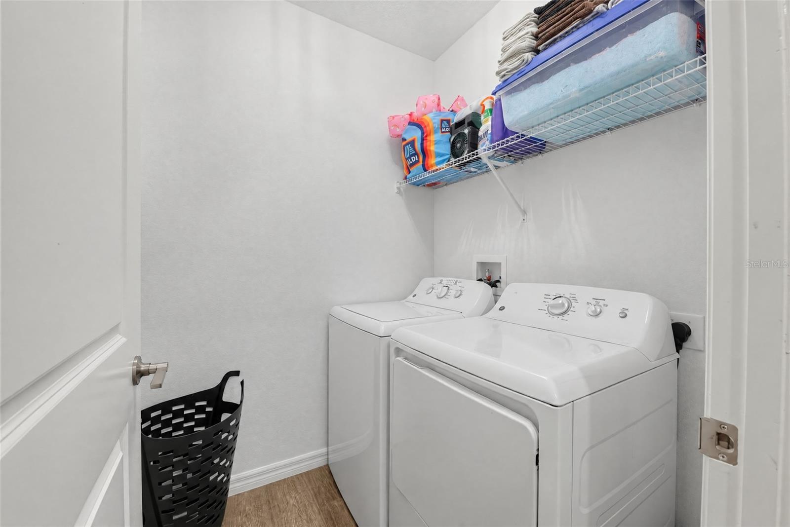 4974 EAGLE ROCK DR — photo 40